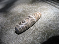 Precious Protective Tibet Antique Six Eye Dzi Bead Amulet Necklace