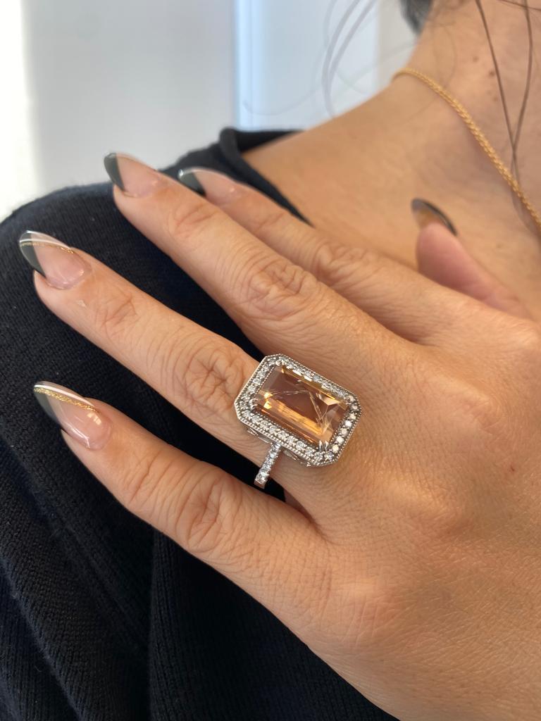 8.91 Carat Precious Topaz Emerald-Cut Ring – Luxury 18K White Gold with Diamonds For Sale 2
