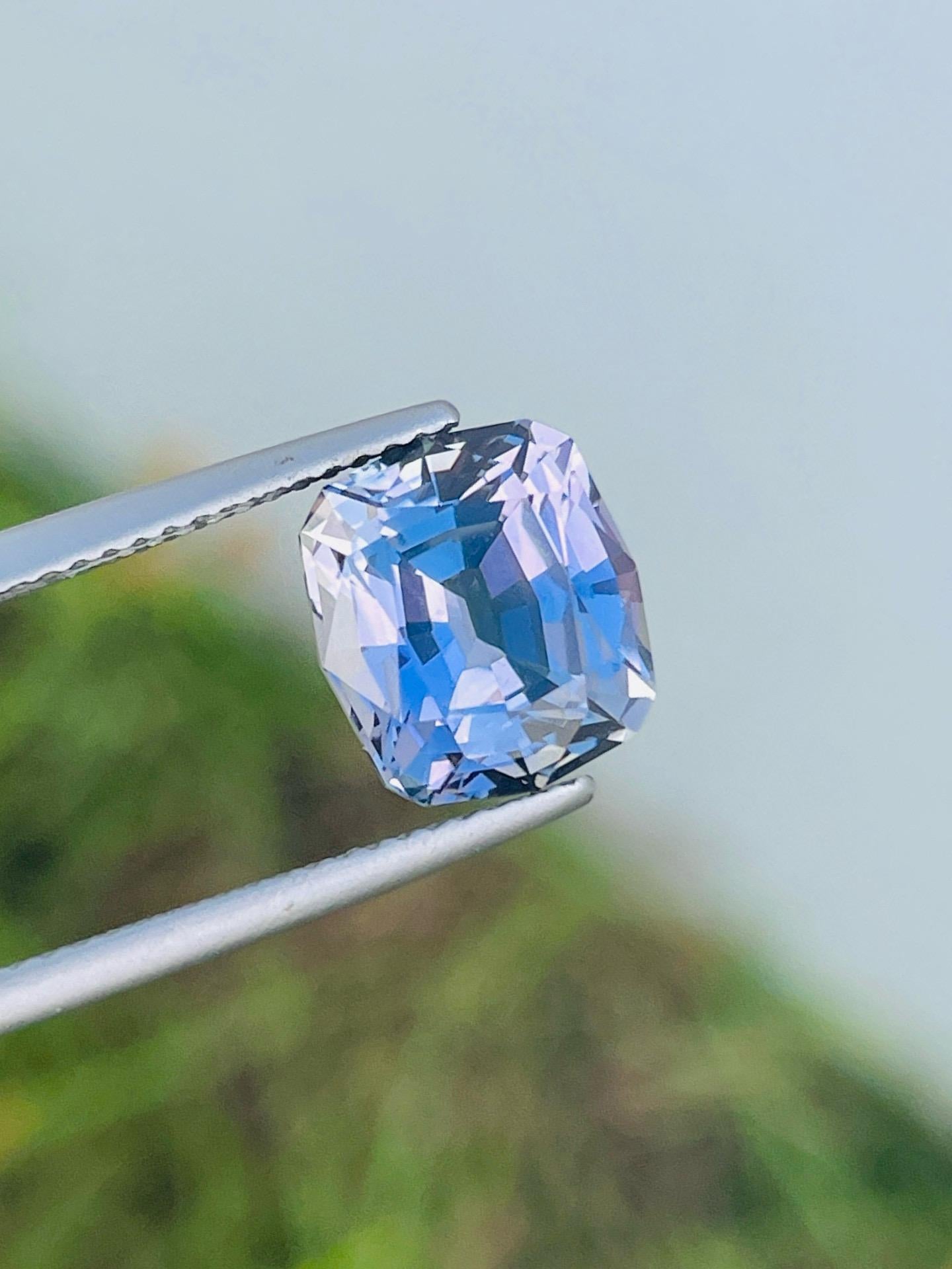 Seltener Natürlicher Unerhitzter Zoisit (Tansanit)Präzisionsschliff violette Farbe 
Stein Name: Zoisit (Tansanit )
Gewicht: 4,70 Karat
Größe: 10.9*9.03*6.74mm
Herkunft: Tansania 
Farbe: Violett
Klarheit: Schleife sauber 
Schnitt: