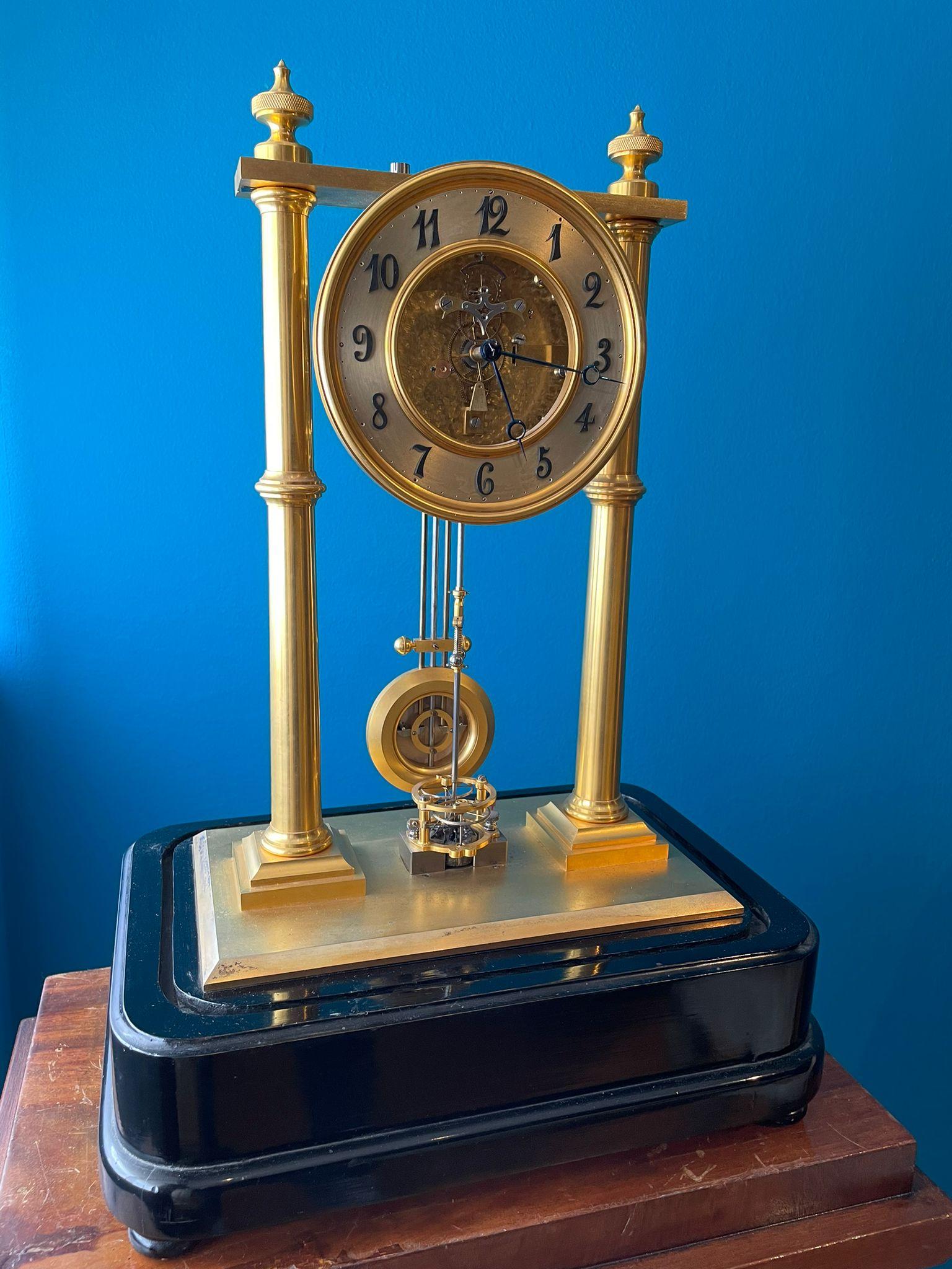 precision table regulator with electric winding system BRUXELLES XX century For Sale 2