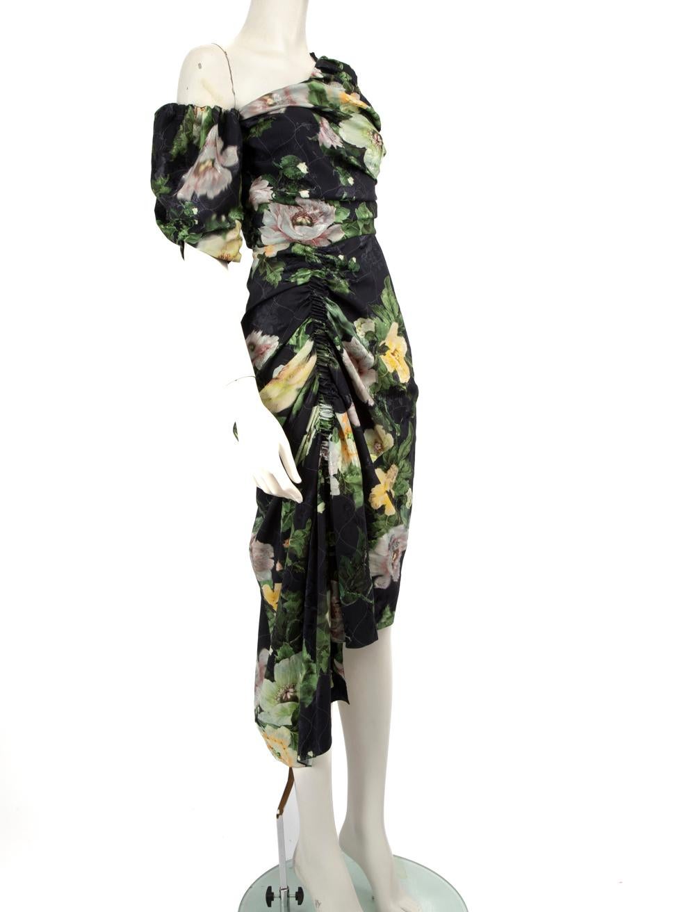 El ESTADO es Muy bueno. El vestido presenta un desgaste mínimo. Decoloración en la etiqueta del diseñador del cuello trasero. Despluma el tejido de este artículo usado de reventa del diseñador Preen By Thornton Bregazzi. Ten en cuenta que falta la