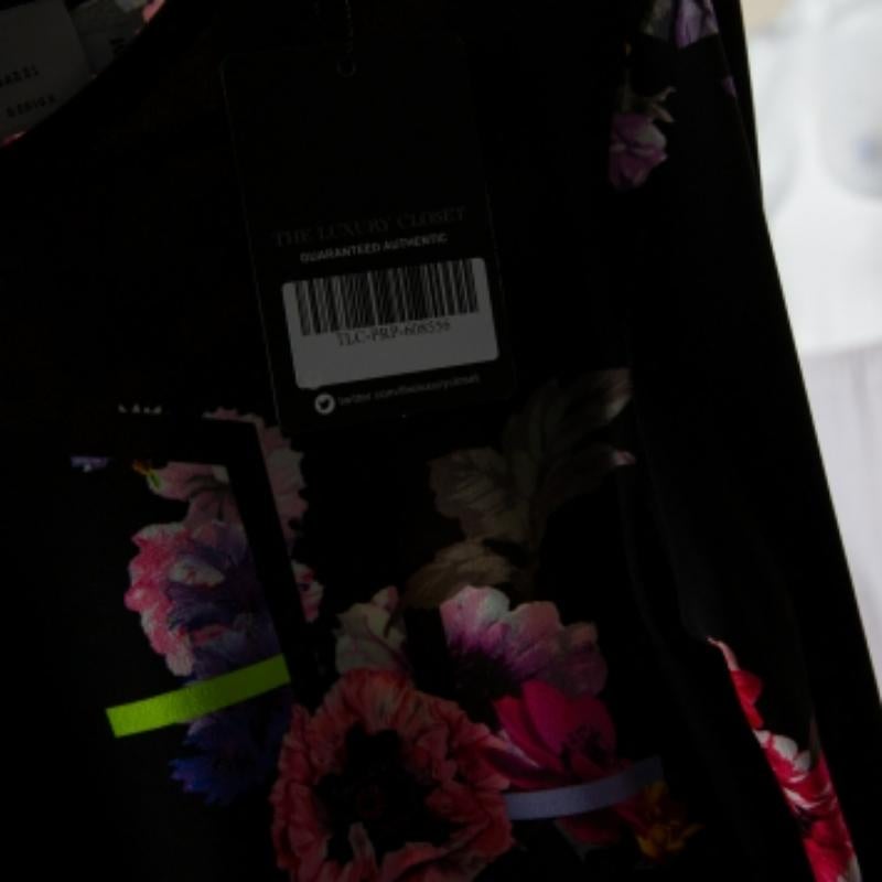 Preen by Thornton Bregazzi Floral Printed Jersey Cutout Sleeve Detail Top M In Excellent Condition For Sale In Dubai, Al Qouz 2