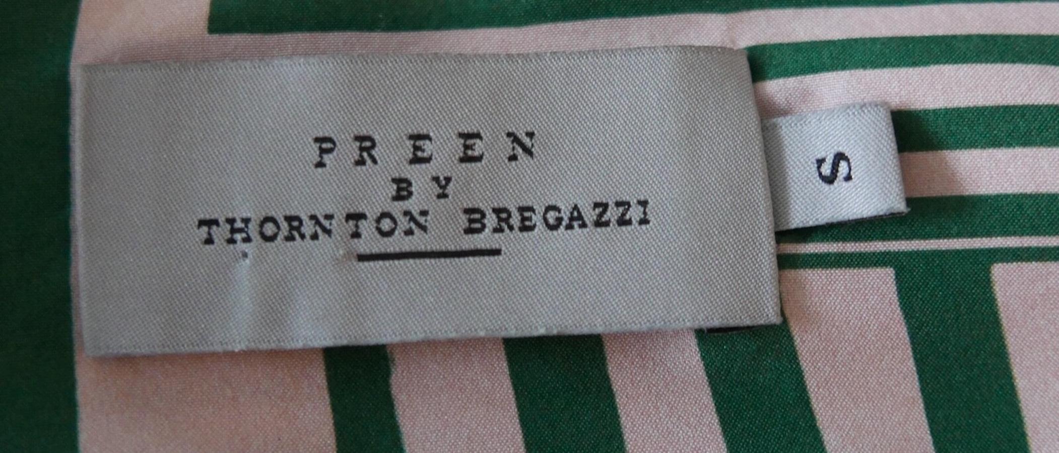 Preen By Thornton Bregazzi Robe longue en soie géométrique rose et verte Pour femmes en vente
