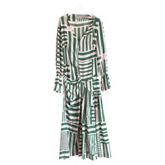 Preen By Thornton Bregazzi Robe longue en soie géométrique rose et verte