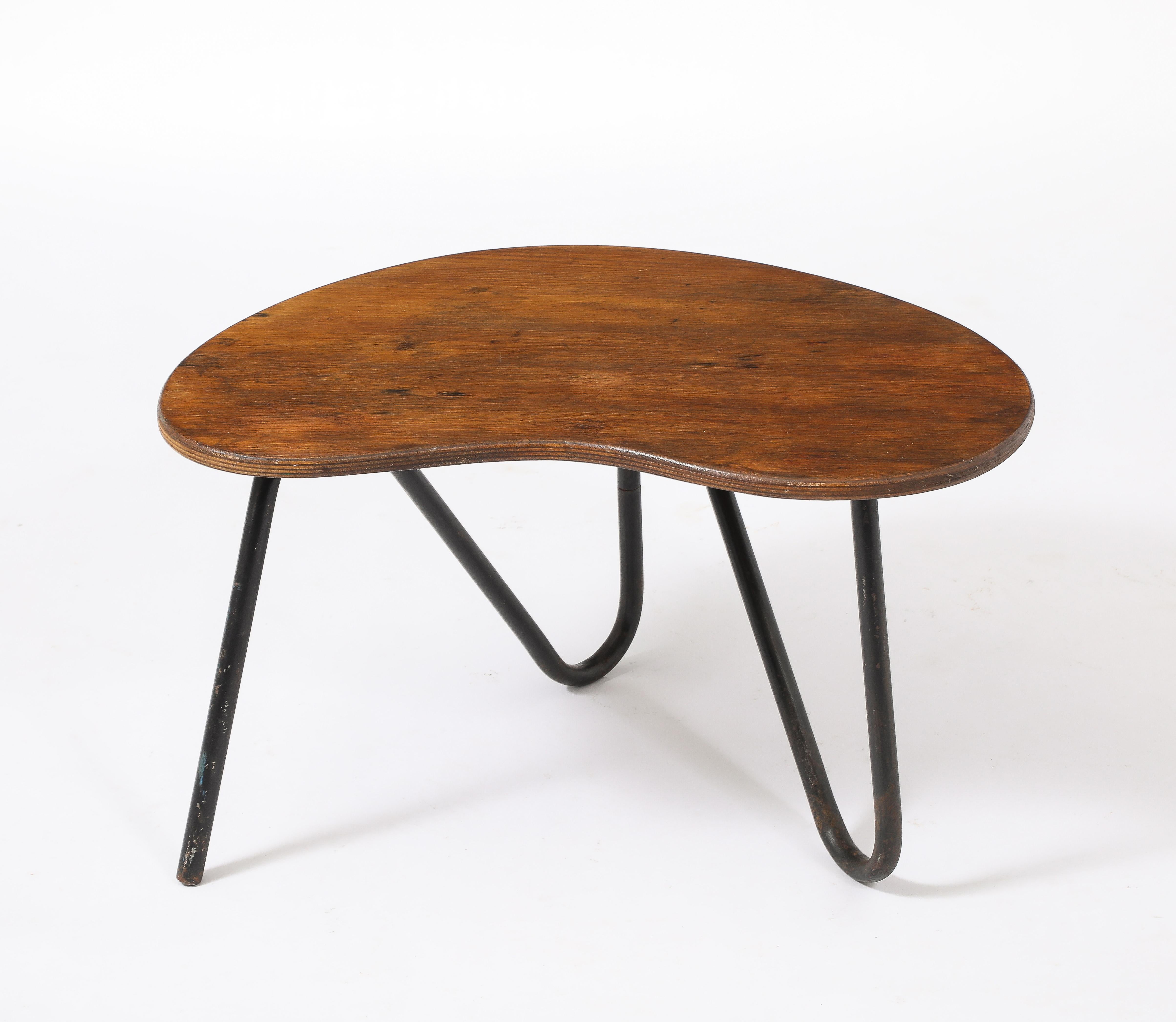 Français Table de style préfacto, France, années 1950