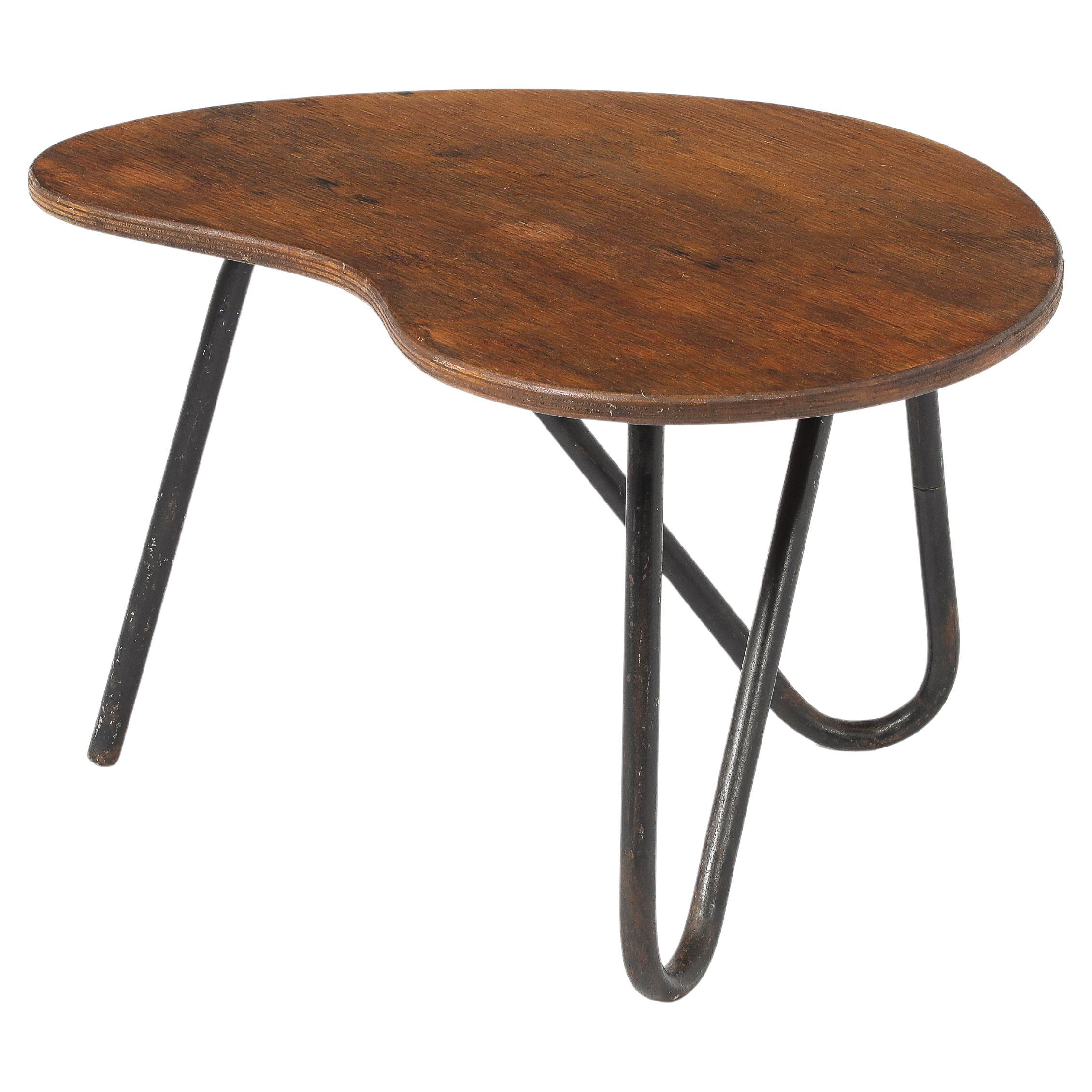Table de style préfacto, France, années 1950