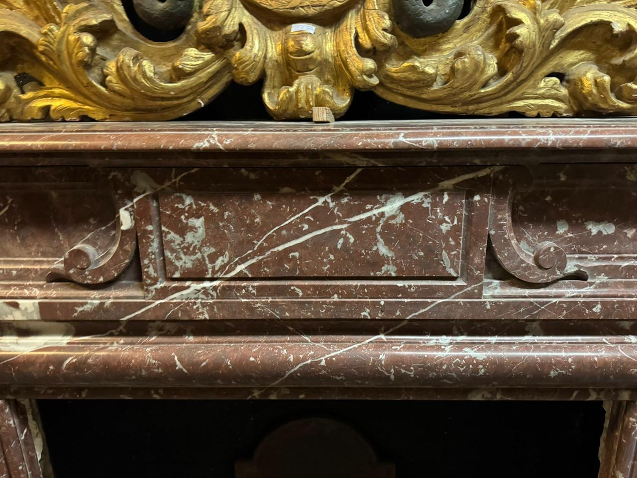 Fine France Red marble fireplace with white veins, italy For Sale 1