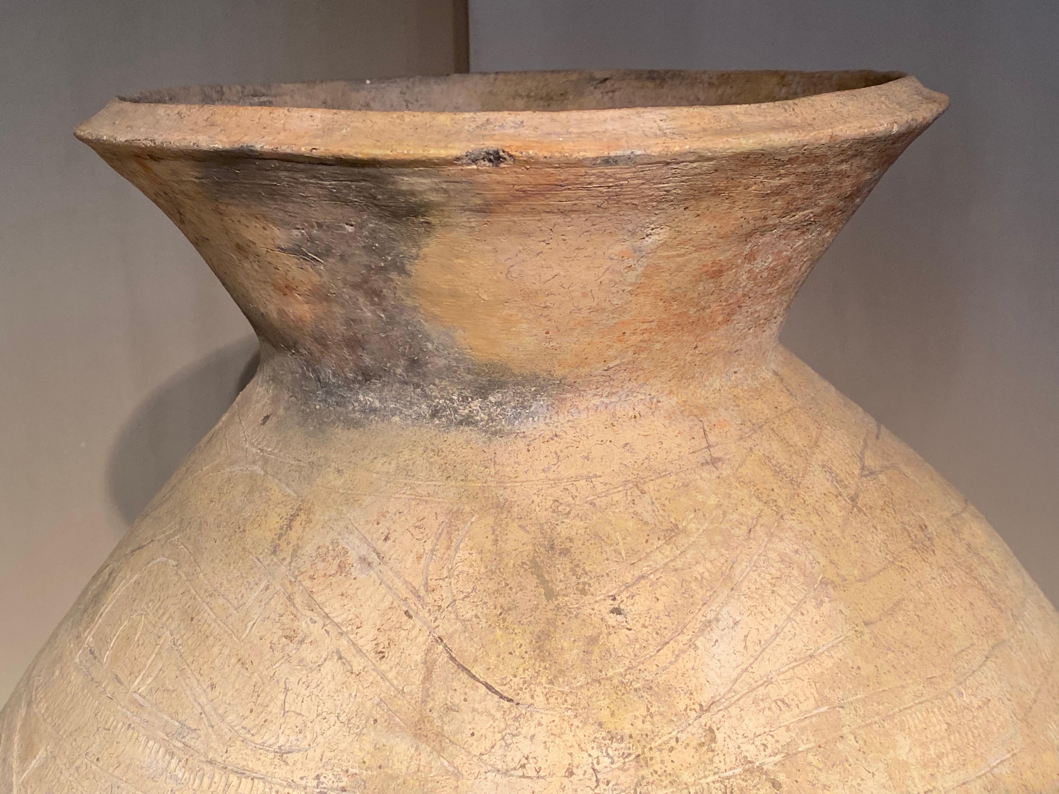 Prähistorischer Terrakotta-Topf, Bang Chiang (18. Jahrhundert und früher) im Angebot