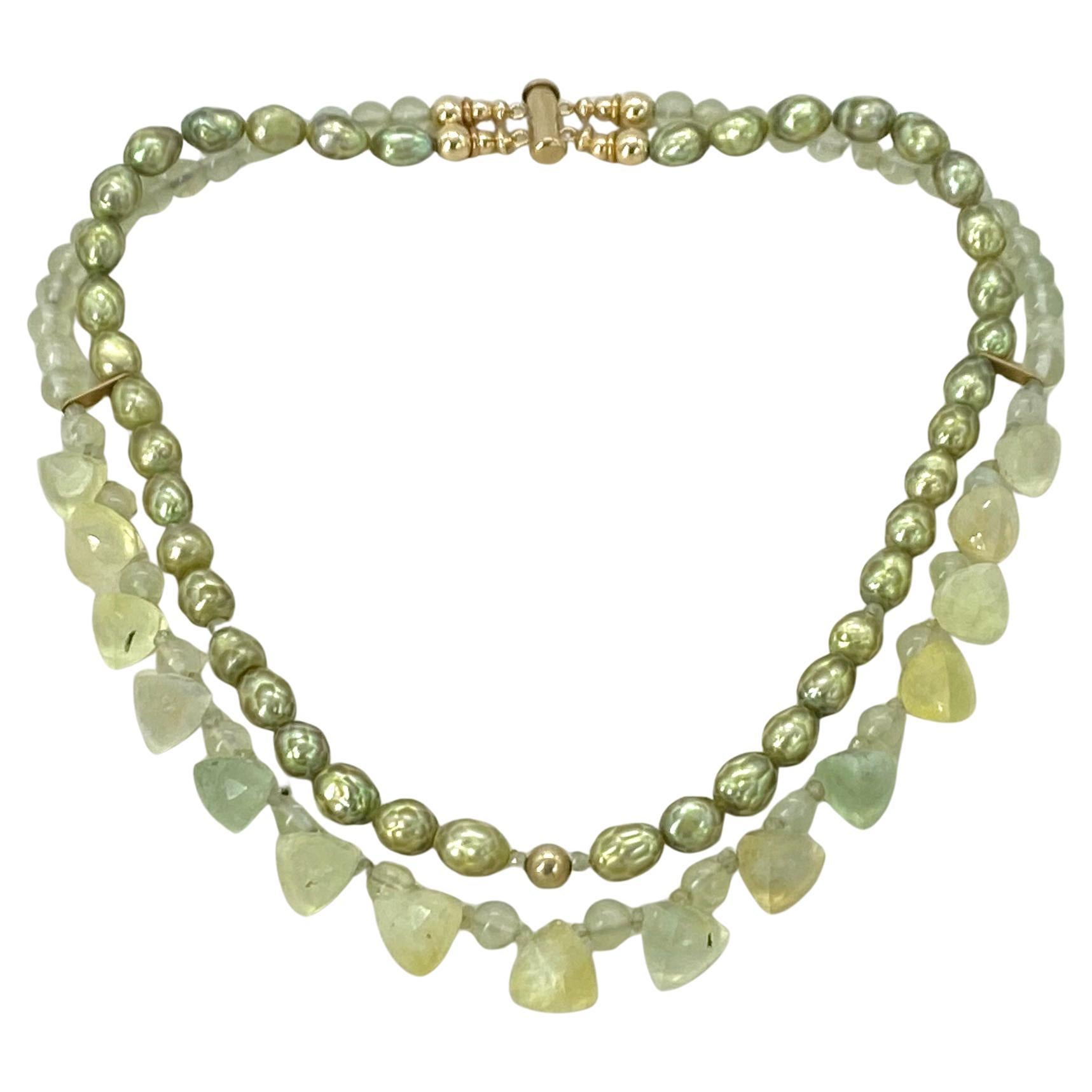 Collana a doppio filo con prehnite e oro In condizioni Nuovo in vendita a Atlanta, GA