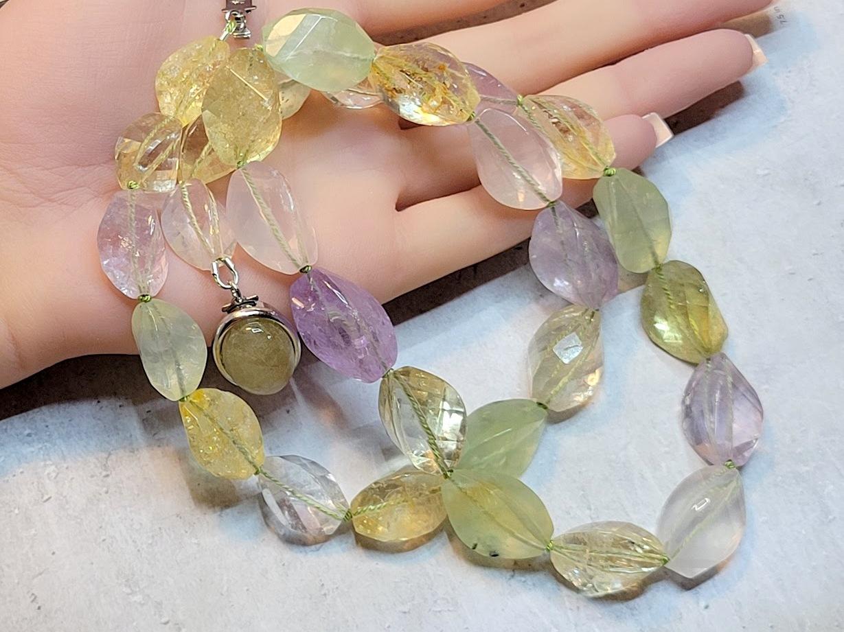 Collana di prehnite, quarzo, citrino e ametista in vendita 1