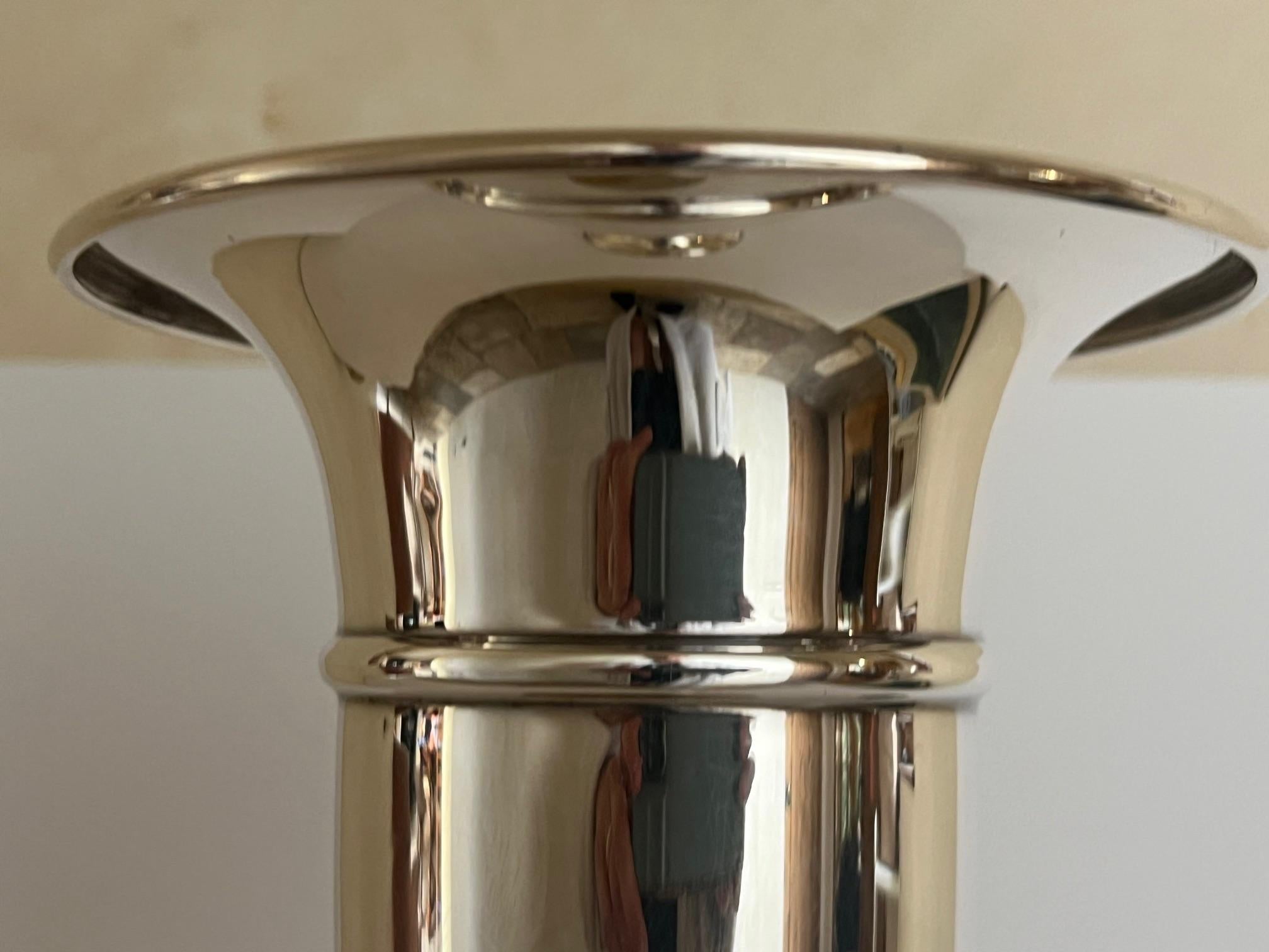 Vase trompette en argent Preisner Bon état - En vente à Ross, CA