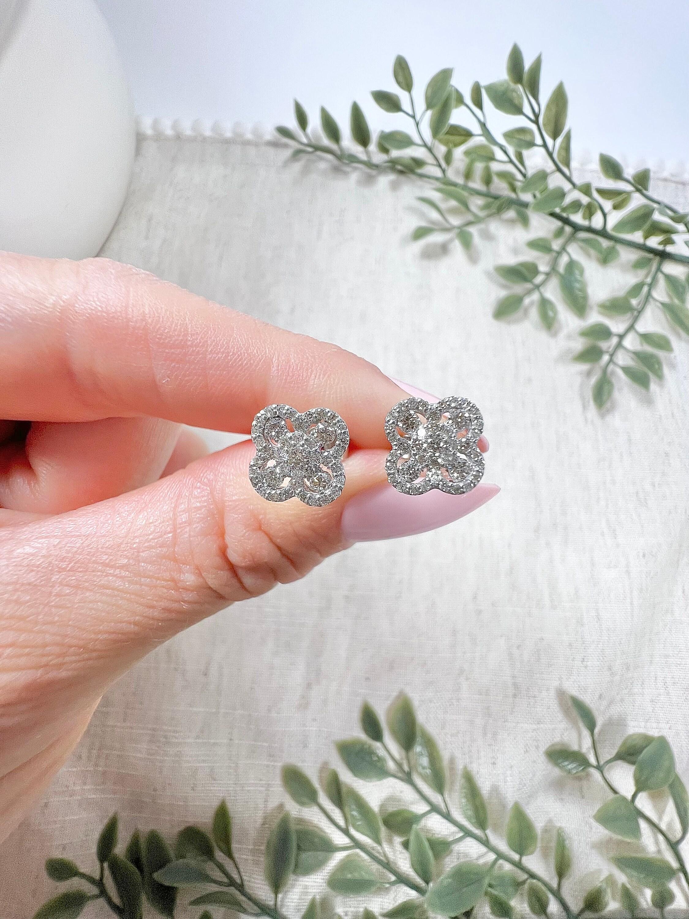 Boucles d'oreilles trèfle en or blanc 18ct et diamant Modernity Preloved en vente 6