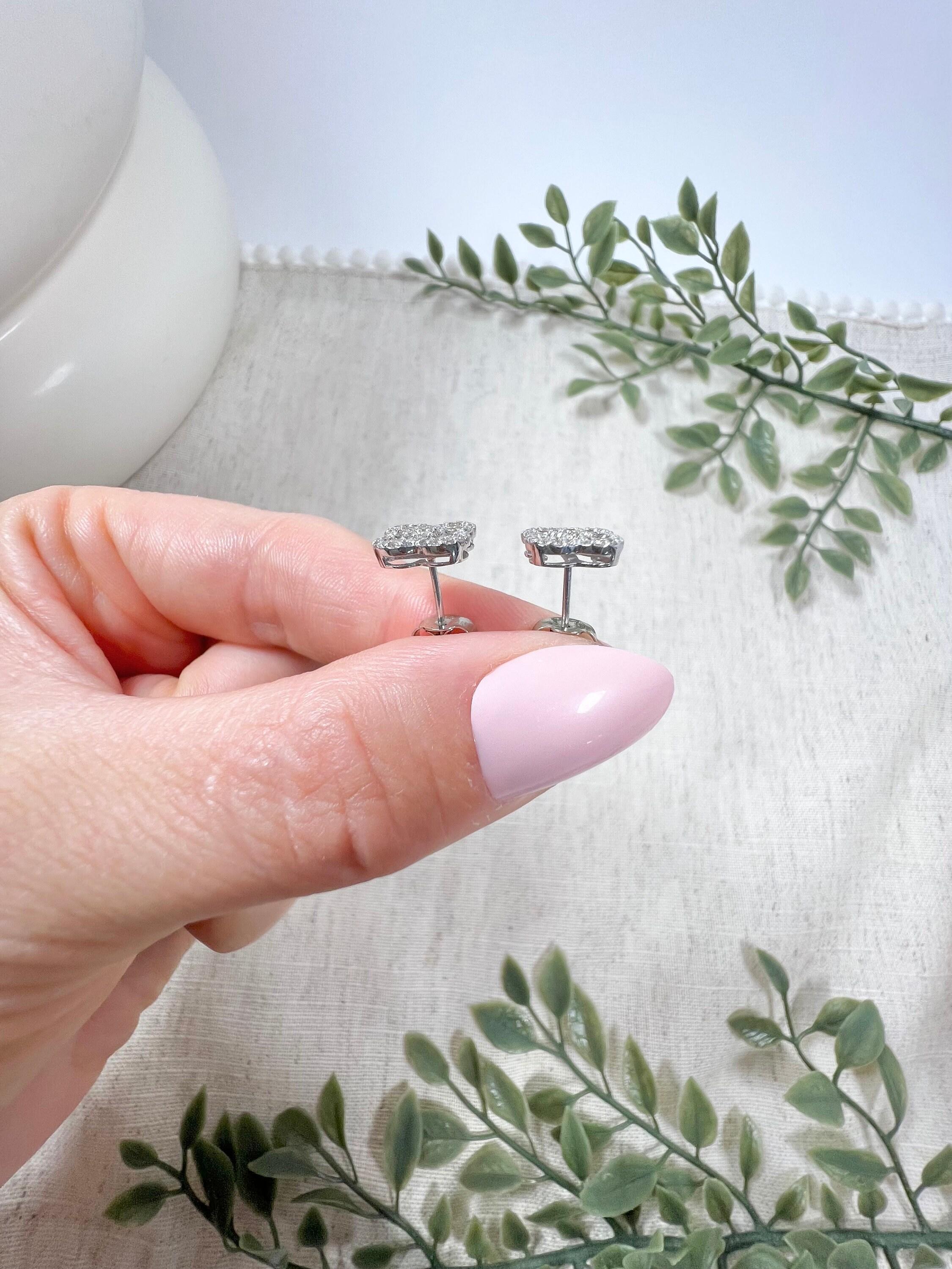 Boucles d'oreilles trèfle en or blanc 18ct et diamant Modernity Preloved en vente 2