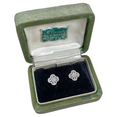 Preloved 18ct White Gold Modern Diamond Clover Stud Earrings