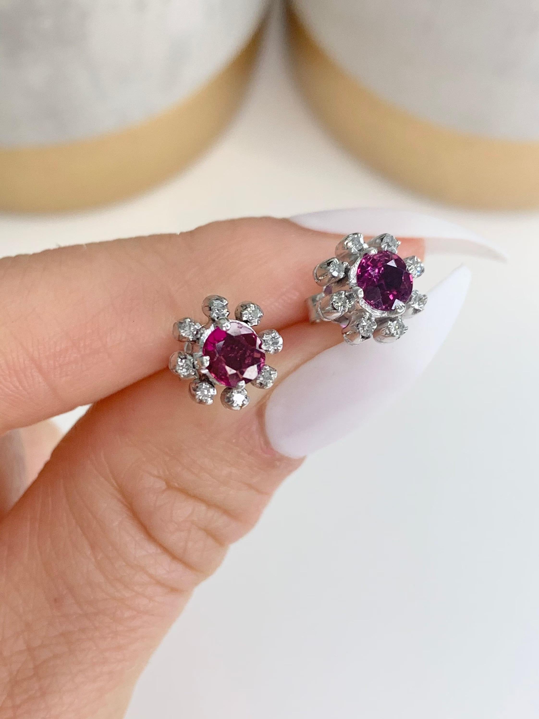 Preloved Ruby & Diamond Cluster Earrings 

18ct White Gold 

Fabulous Ruby Surrounded by Sparkling Diamonds 

All of our items are either Antique, Vintage or Preloved. They are in used condition & may show some signs of age related wear, light