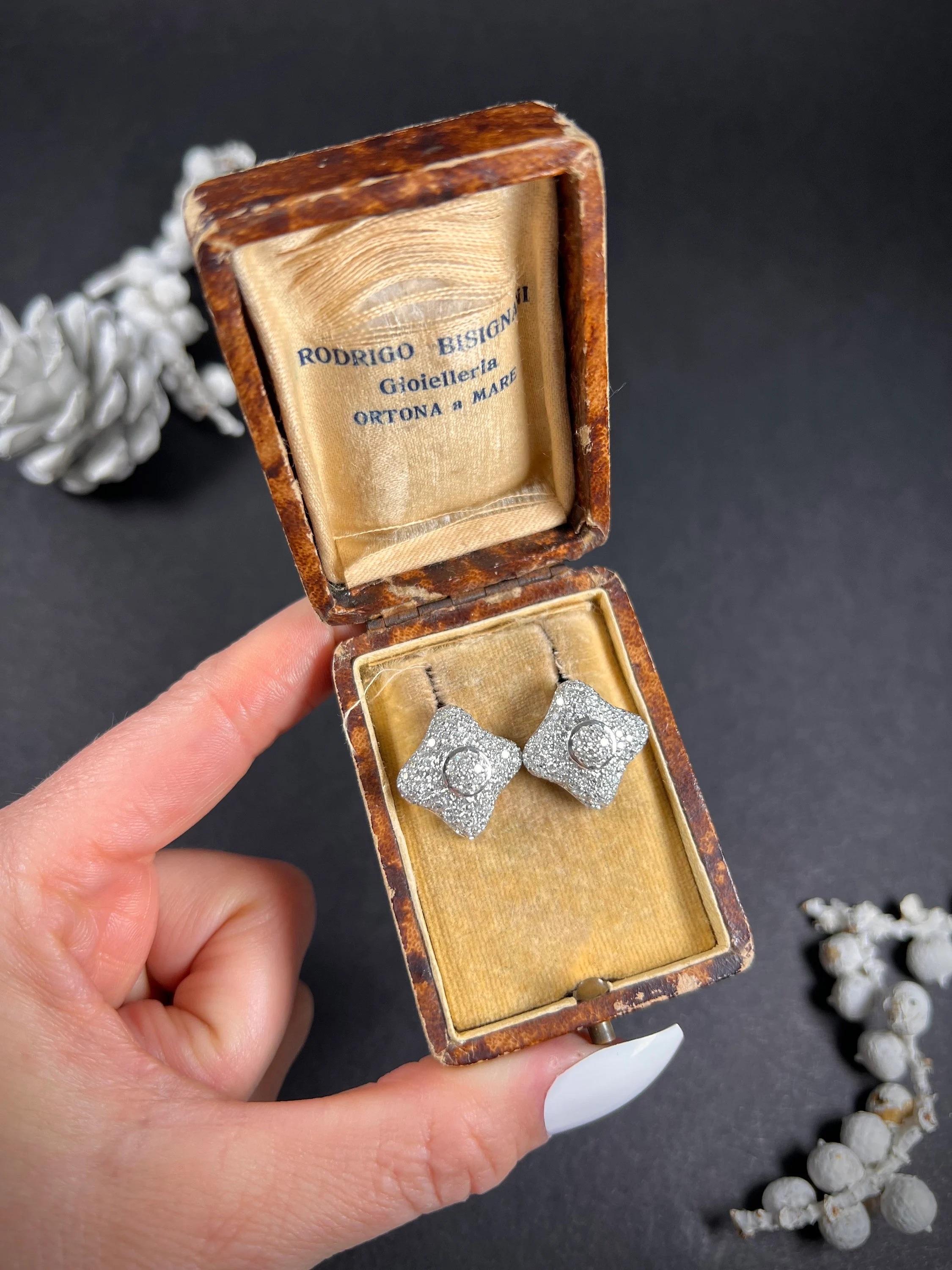Preloved 18ct White Gold Stamped, 1.50ct Diamond Clover Stud Earrings For Sale 1