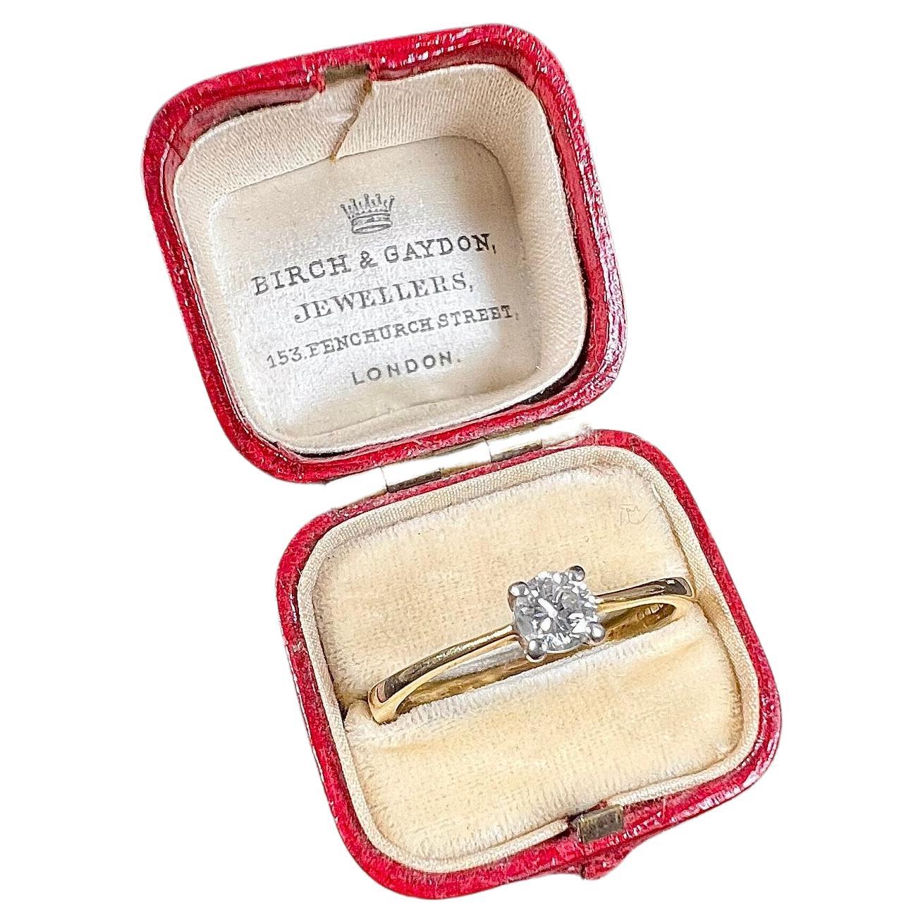 Preloved 18ct Yellow Gold, Diamond Single Stone Engagement Ring 0.20 Carats For Sale