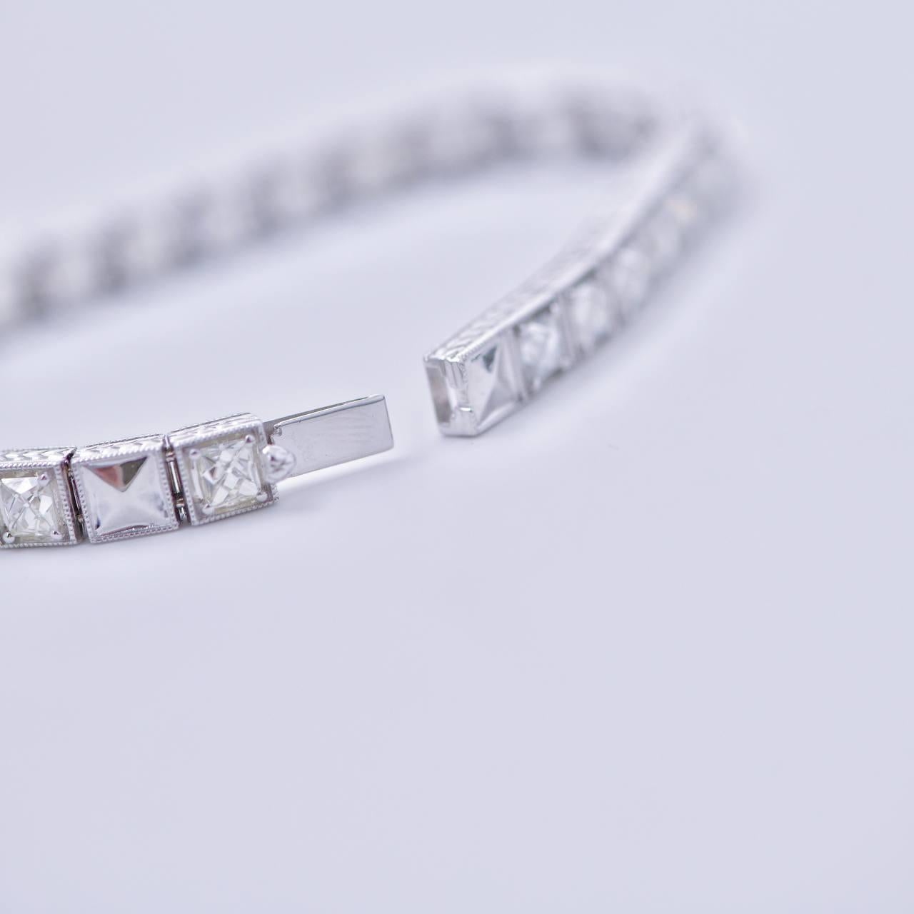 Bracciale Preloved Diamond and White Gold Line con diamanti e oro bianco In condizioni ottime in vendita a Banbury, GB
