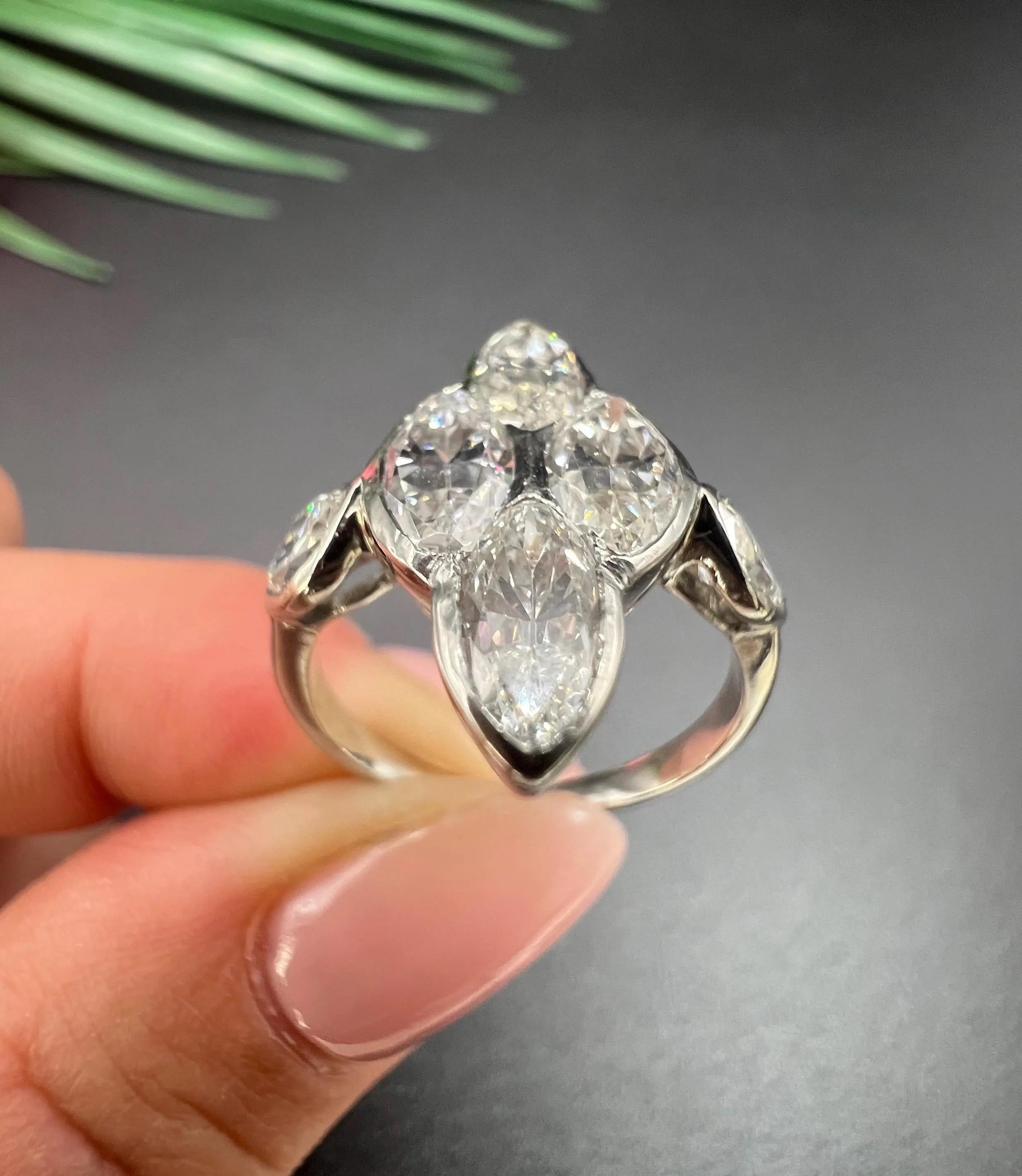 Preloved Platino, Anillo de Diamantes de 2 Quilates en Forma de Marquesa / Navette en venta 1