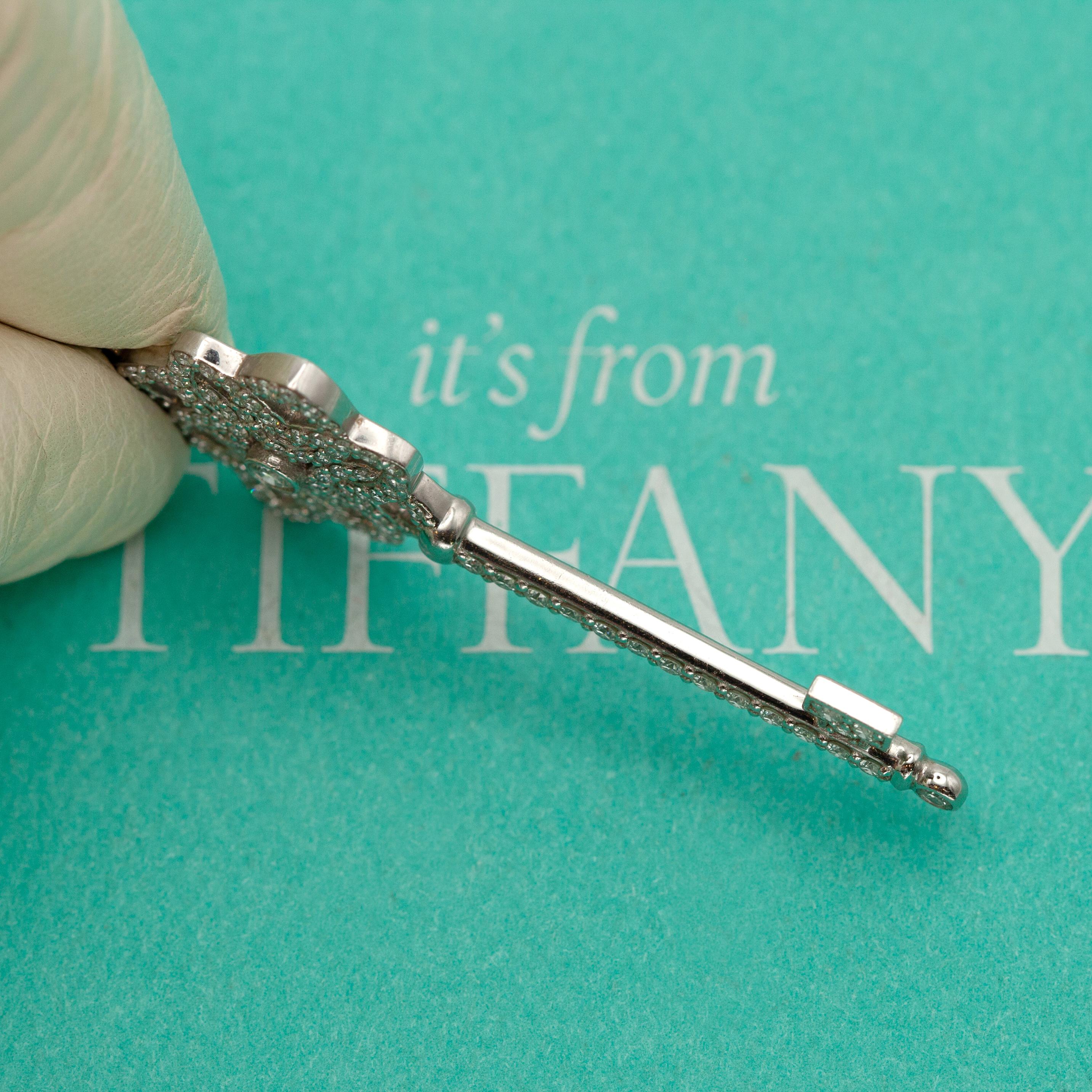 Ciondolo grande con chiave scheletrica in platino di Tiffany & Co. in vendita 1