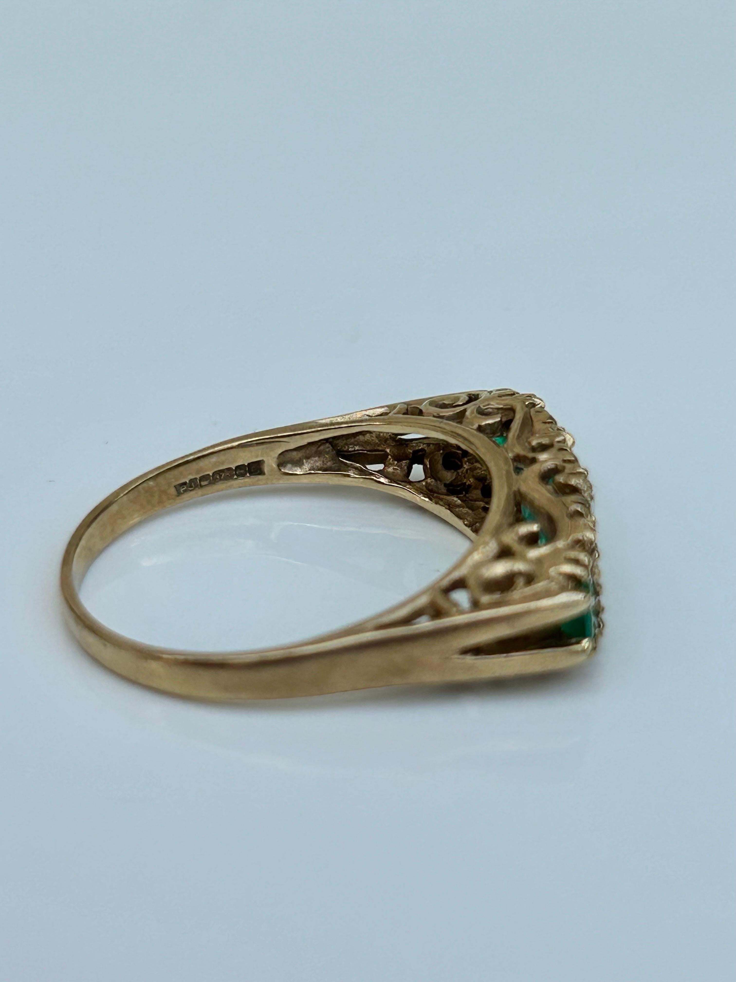 PreLoved Yellow Gold Emerald and Diamond 5 Stone Ring In Good Condition For Sale In Chipping Campden, GB