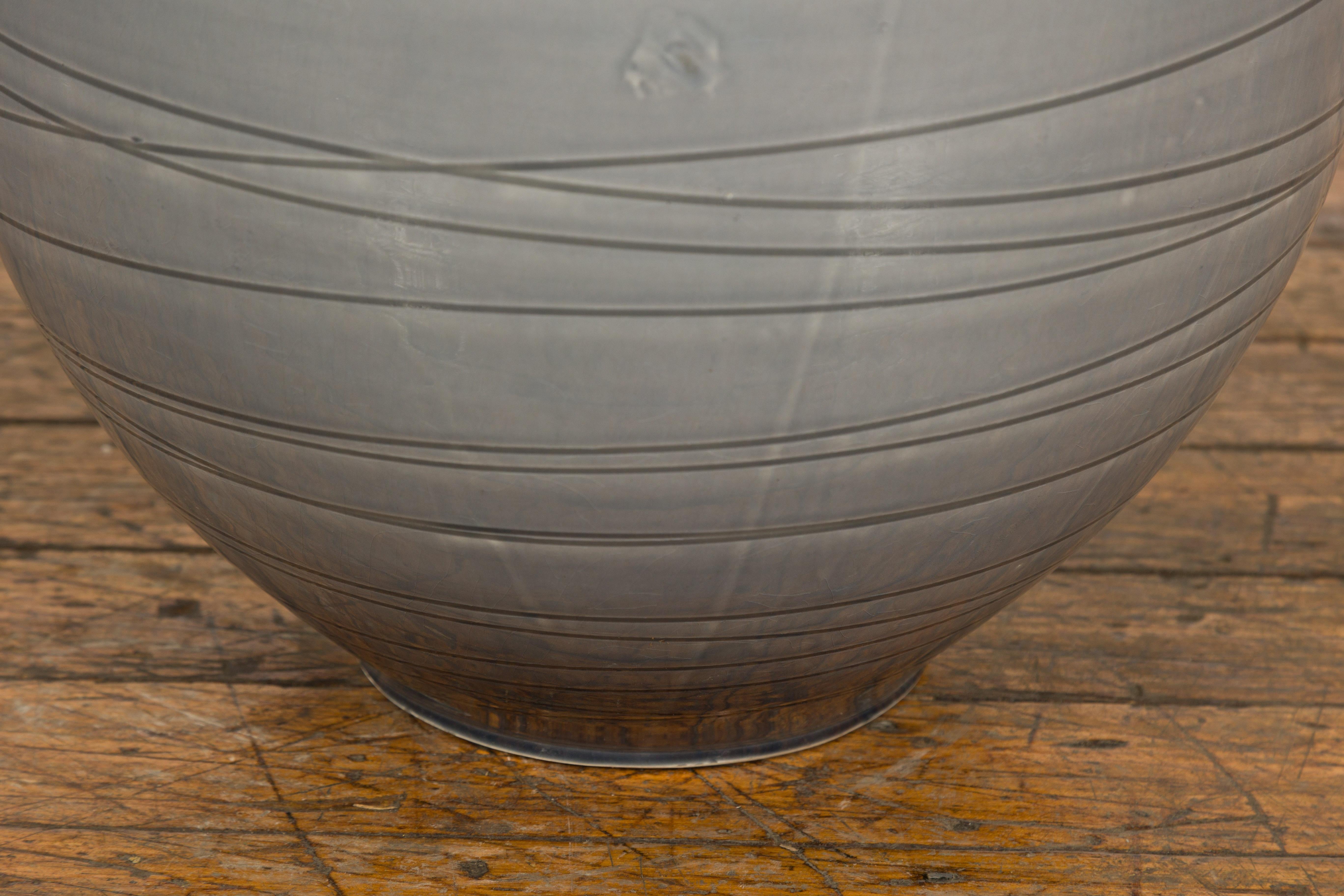Vase en céramique émaillée gris Silver en vente 2