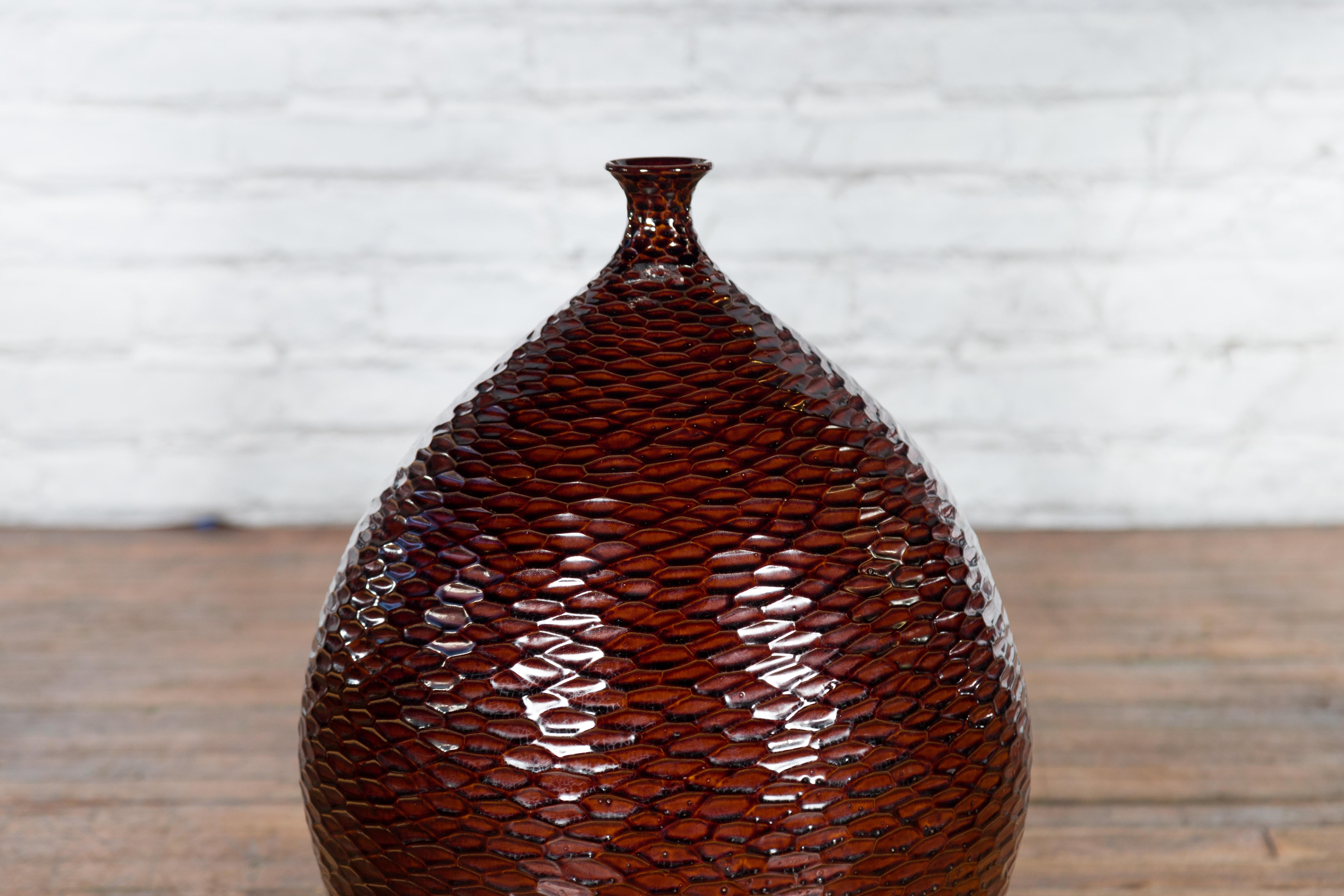 Prem Collection Handcrafted Burgundy Vase with Textured Honeycomb Style Motifs For Sale 2