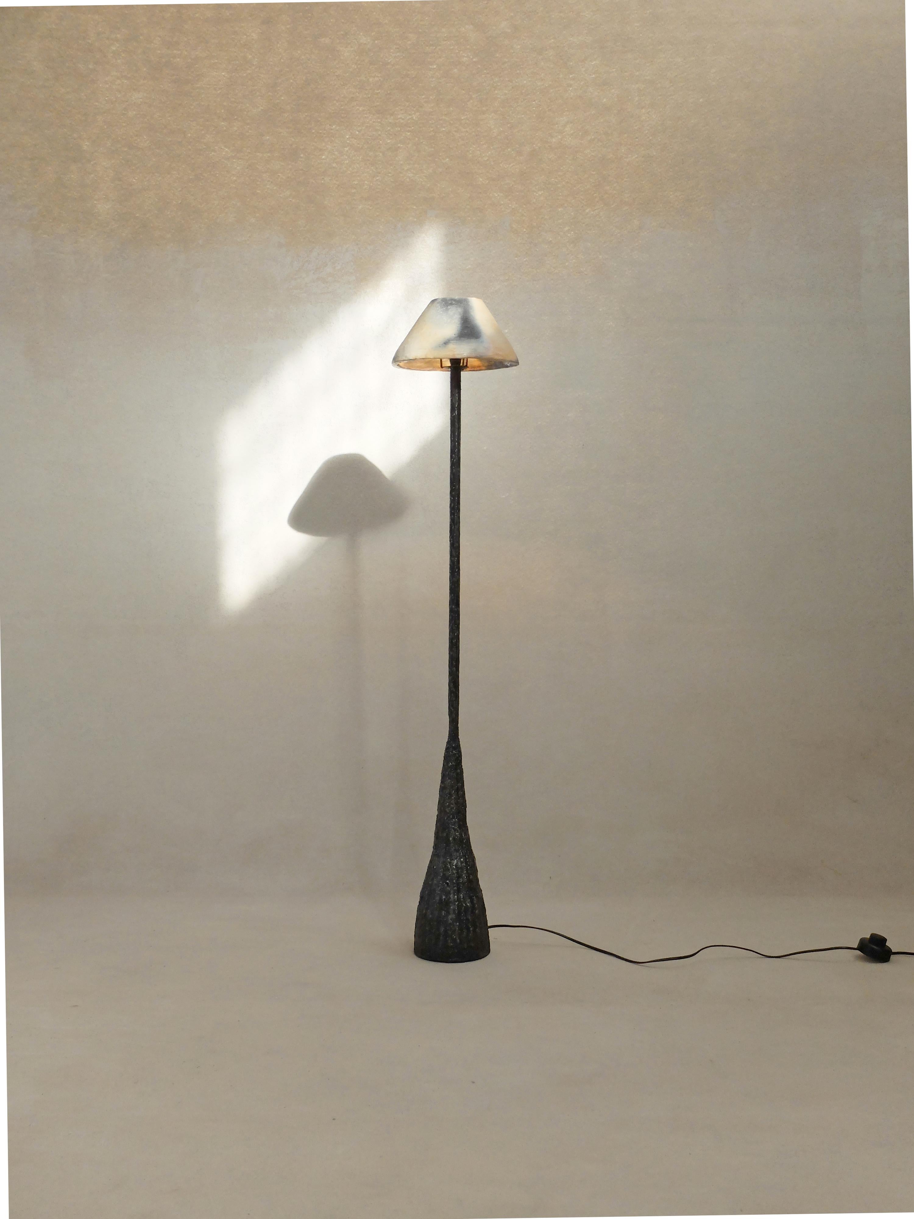Moderne Lampadaire Premier Pas d'Alpin en vente