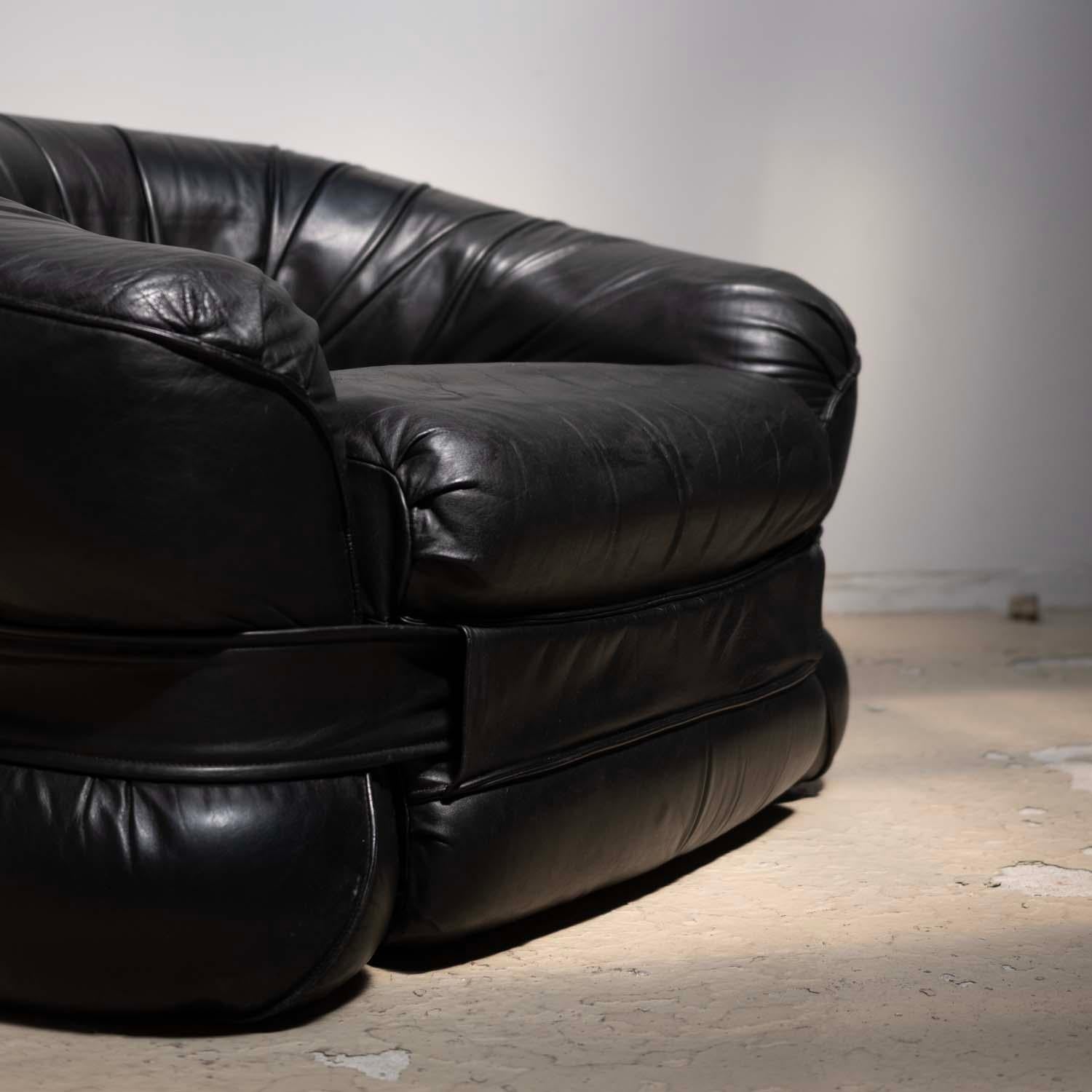 Leather 'Premiere' Armchair by Adriano Piazzesi, Italy 1970s