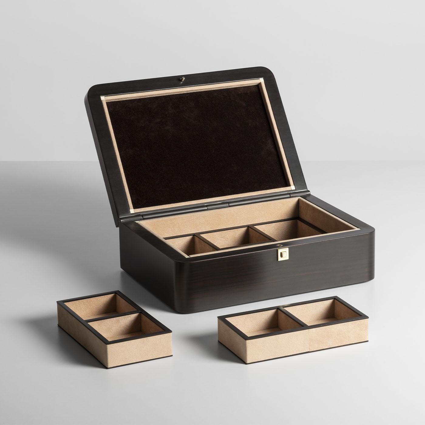 Premiere Dame Ebony Jewelry Box by Giordano Viganò In New Condition For Sale In Milan, IT