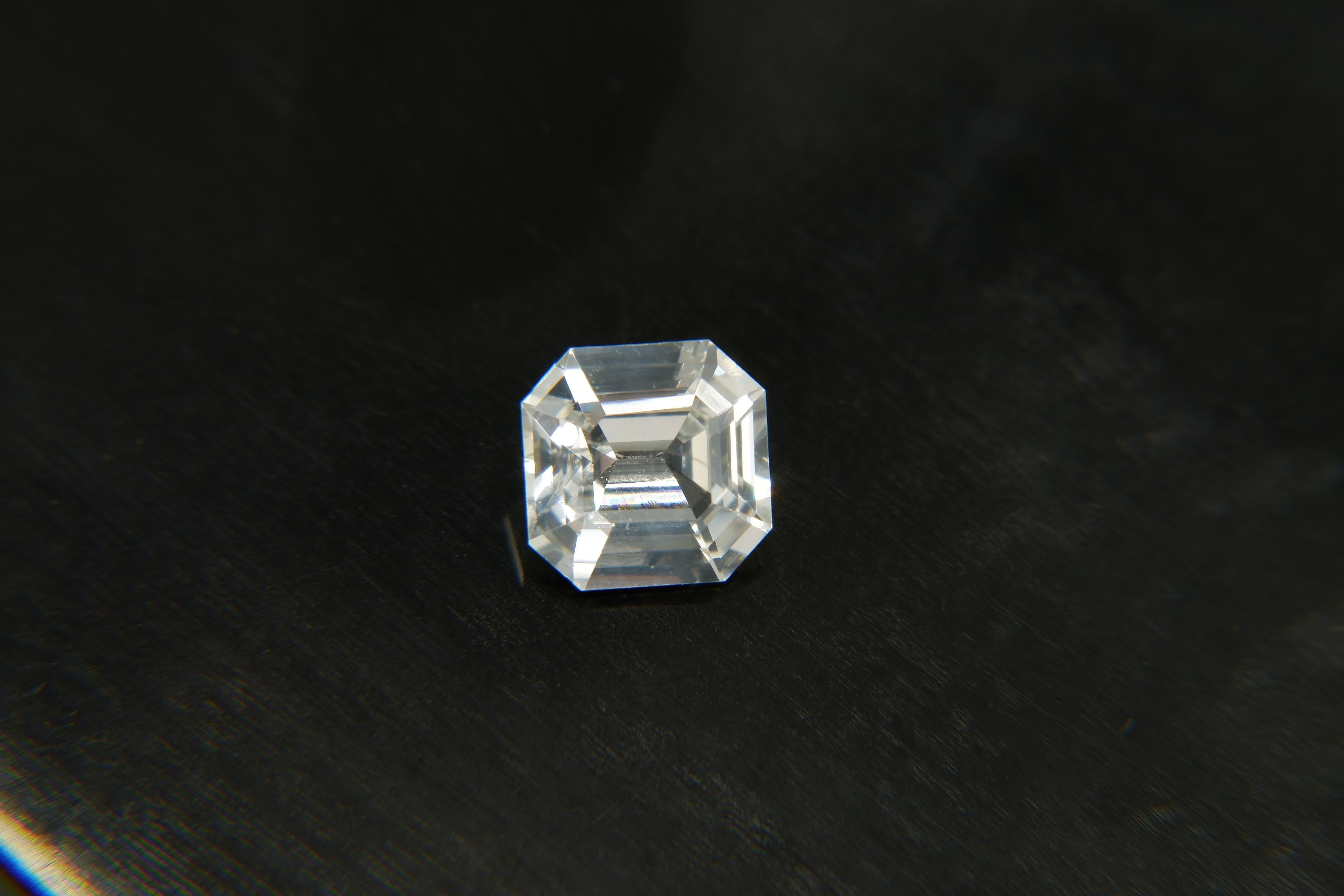 Premium Diamond-Like: Vivid Crisp White Sapphire, GIA For Sale 1