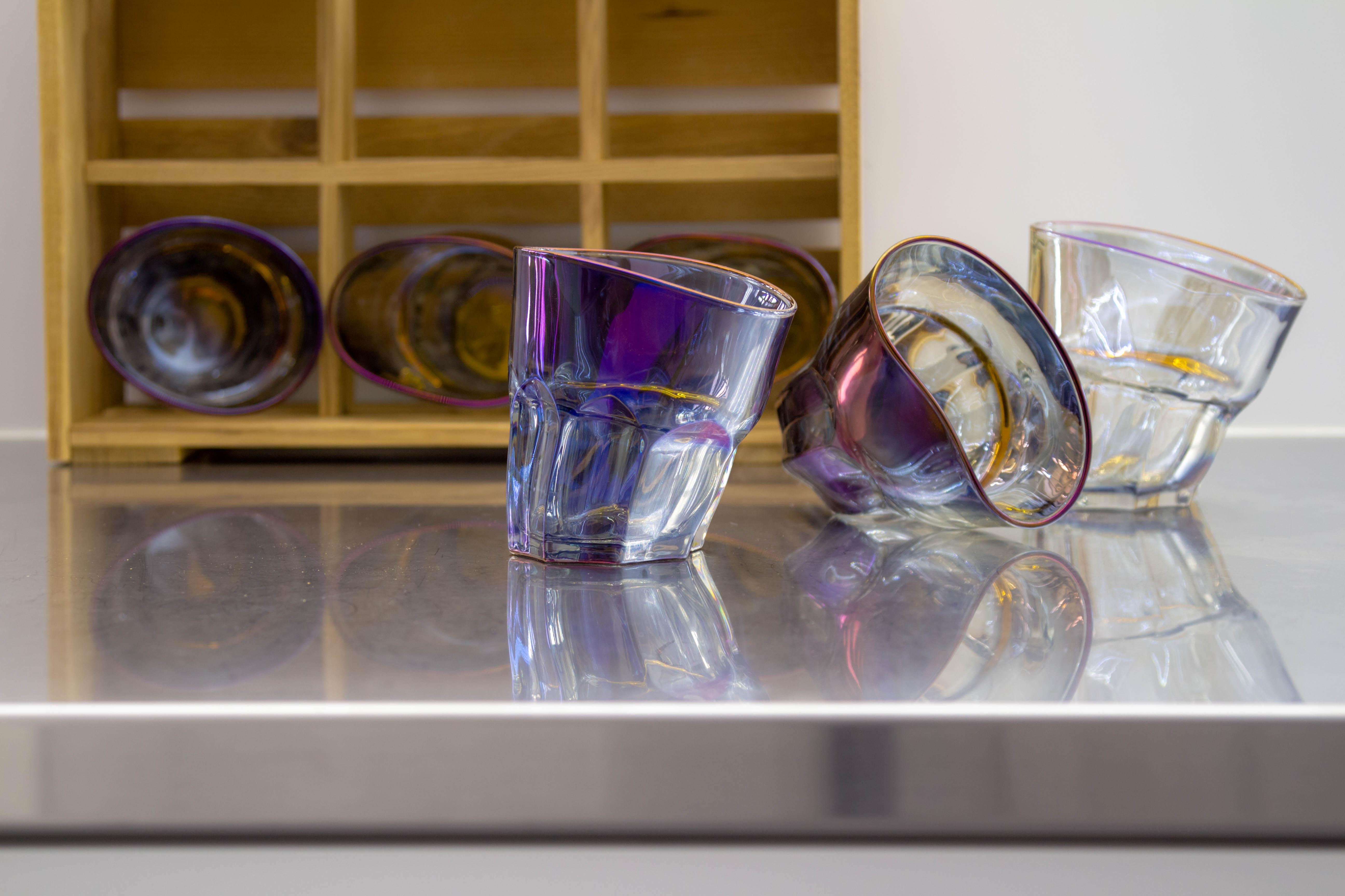 Premium Holographic Rocks Glass 6er Set in der Geschenkbox im Zustand „Neu“ im Angebot in West Hollywood, CA