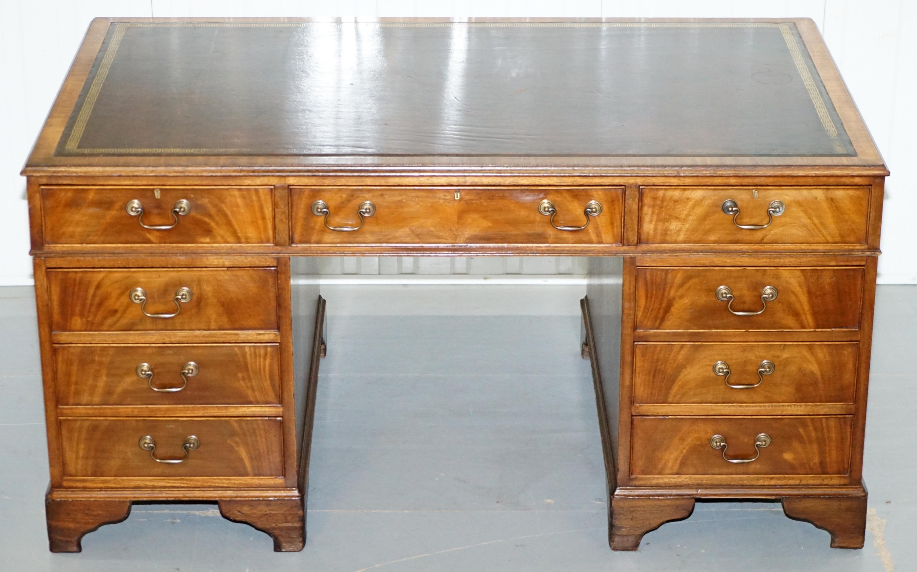 We are delighted to offer for sale this large Premium luxury Mahogany twin pedestal partner desk with brown leather surface that has gold leaf embossing 

This is a well made solid vintage desk, classed as a large, it is 30cm wider than normal and