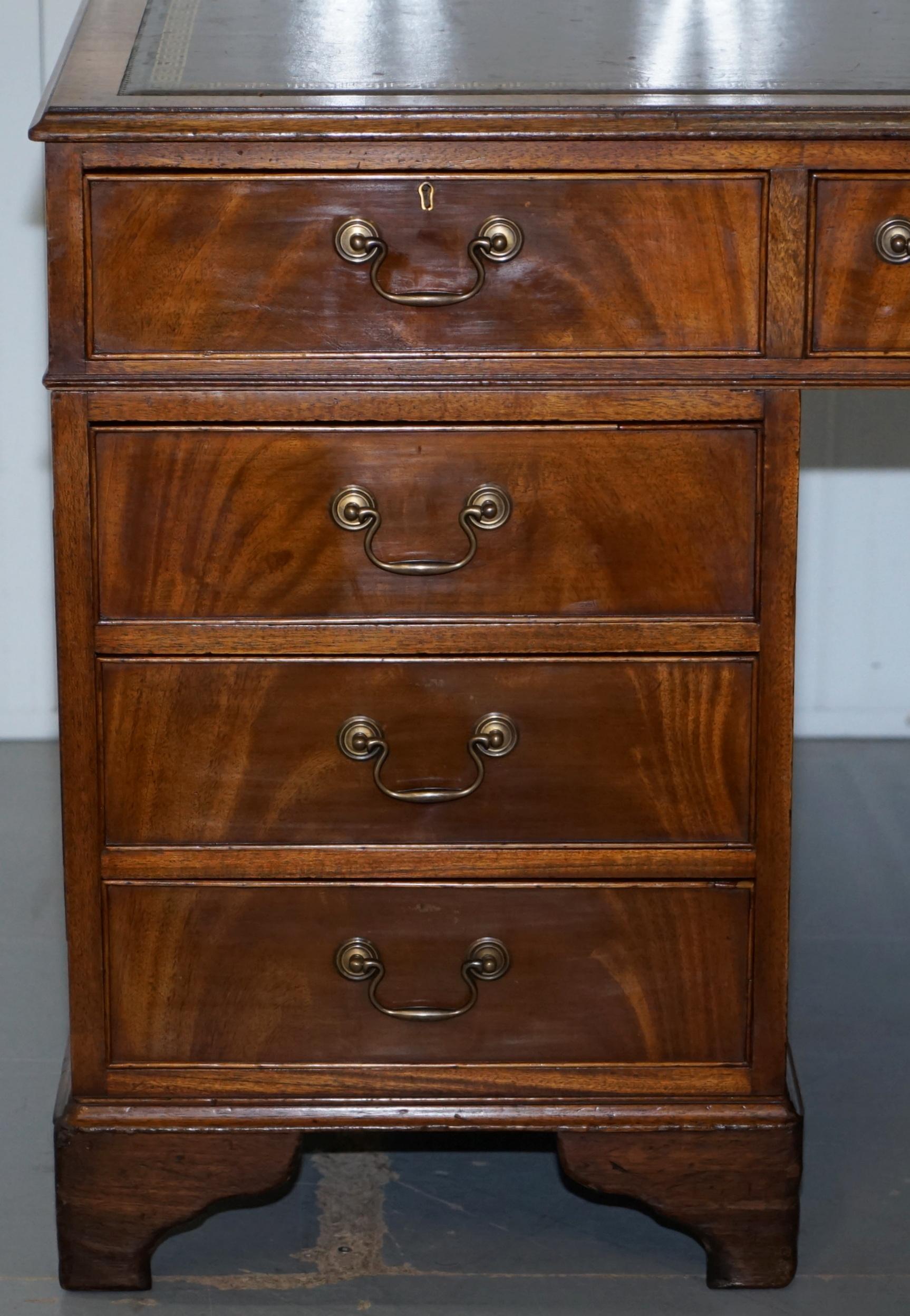 20th Century Premium Large Vintage Brown Leather Topped Mahogany Twin Pedestal Partner Desk