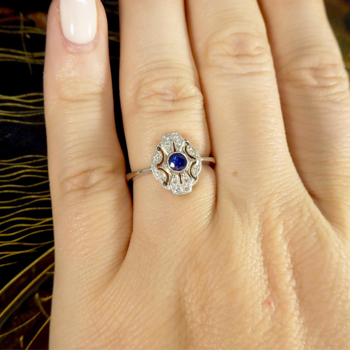 Premium Period Art Deco Replica Sapphire & Diamond Plaque Ring 18ct White Gold For Sale 1