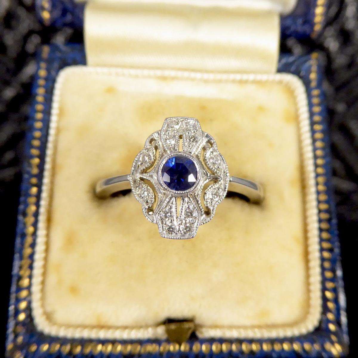 Premium Period Art Deco Replica Sapphire & Diamond Plaque Ring 18ct White Gold For Sale 3
