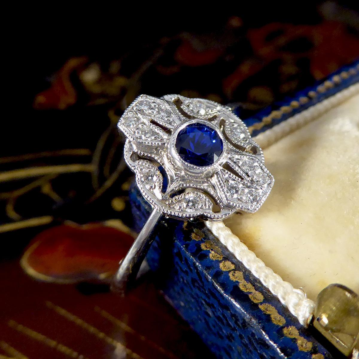 Premium Period Art Deco Replica Sapphire & Diamond Plaque Ring 18ct White Gold For Sale 4