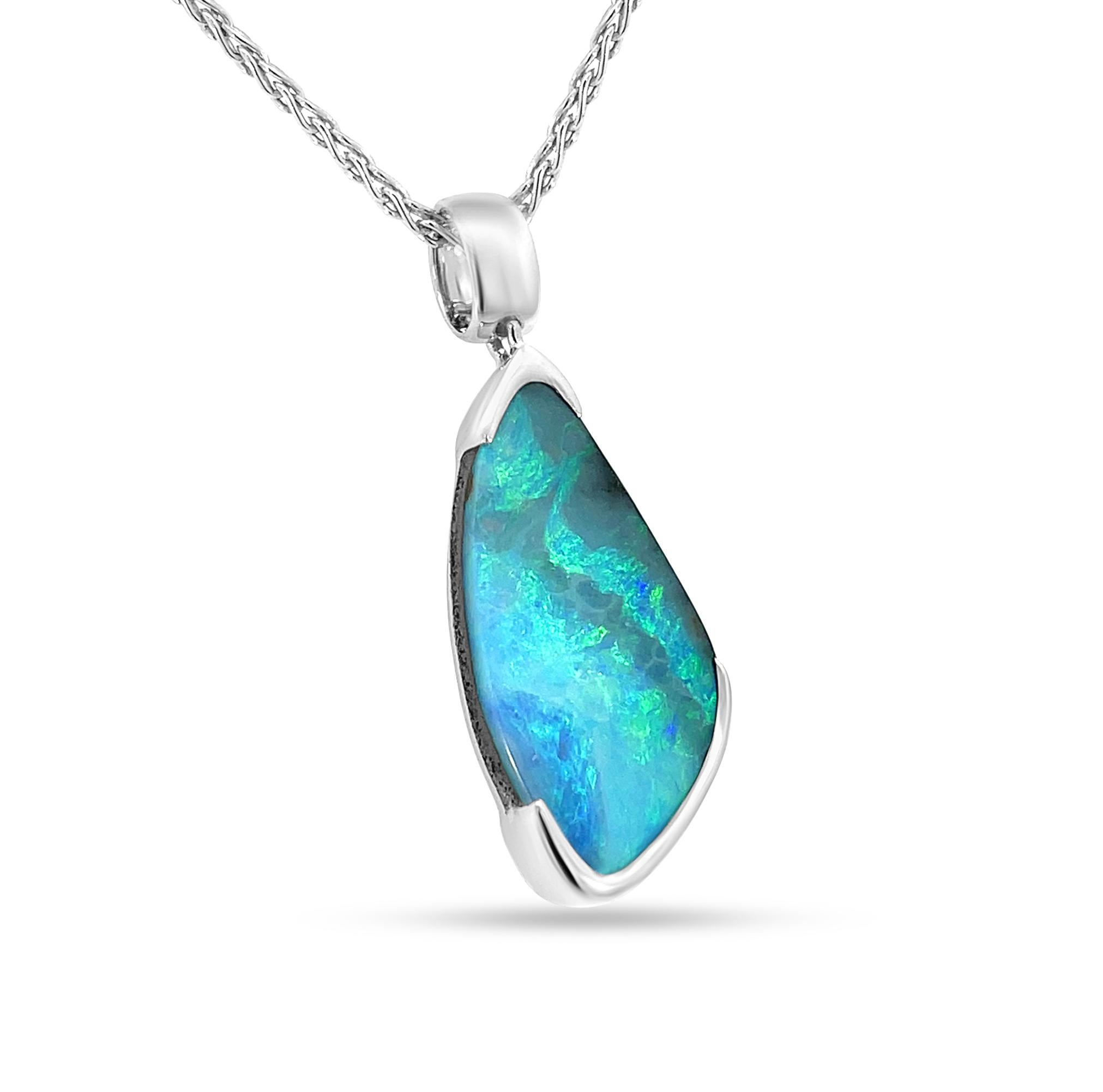 Premium Quality Australian 8.04ct Boulder Opal Pendant in 18K White Gold In New Condition In Sydney, AU