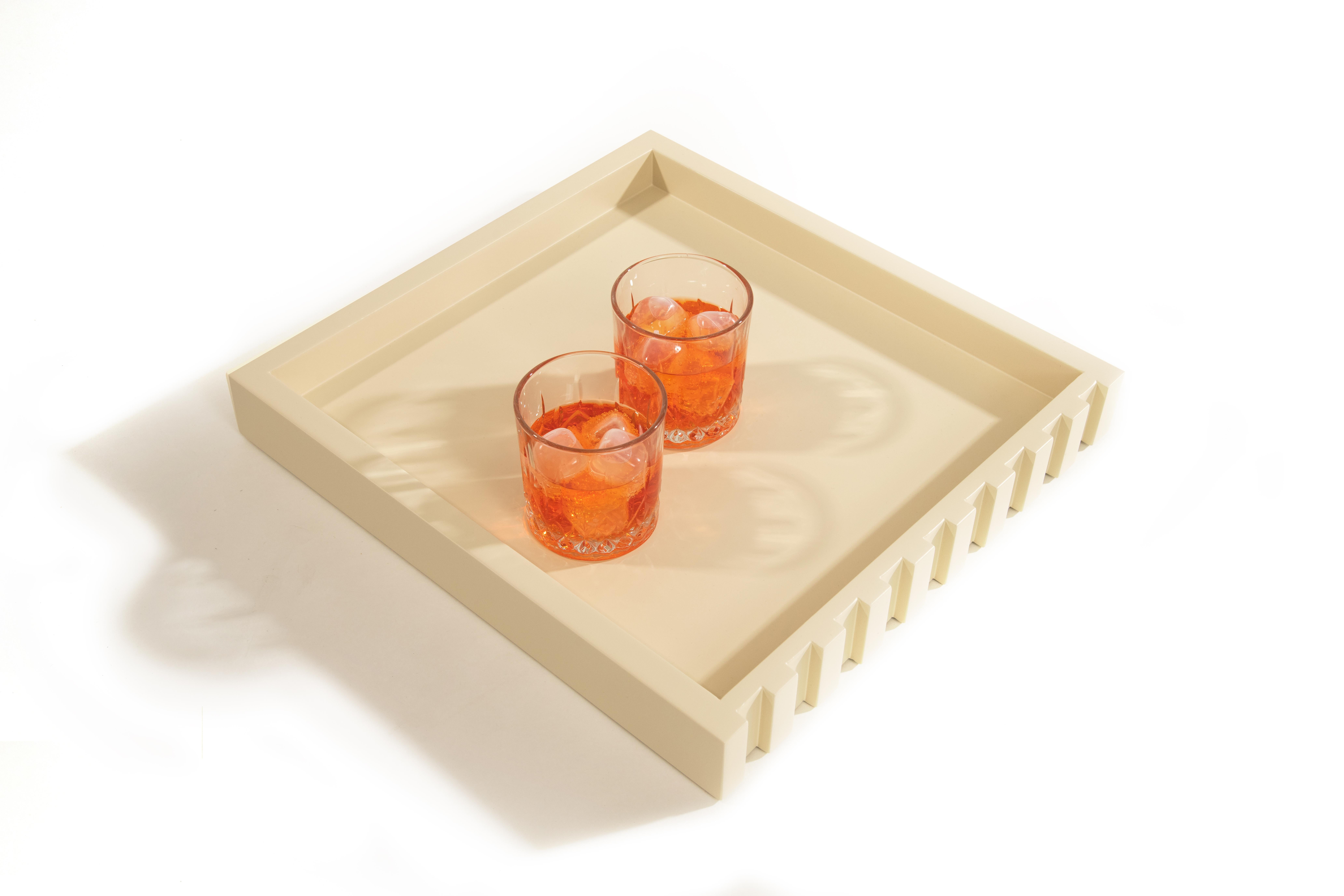 Premium-Tablett aus lackiertem Holz, hergestellt in Italien im Zustand „Neu“ im Angebot in Lentate Sul Seveso, IT