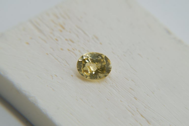 Premium Vivid Intense Yellow Sapphire, Ceylon Sapphire For Sale at 1stDibs
