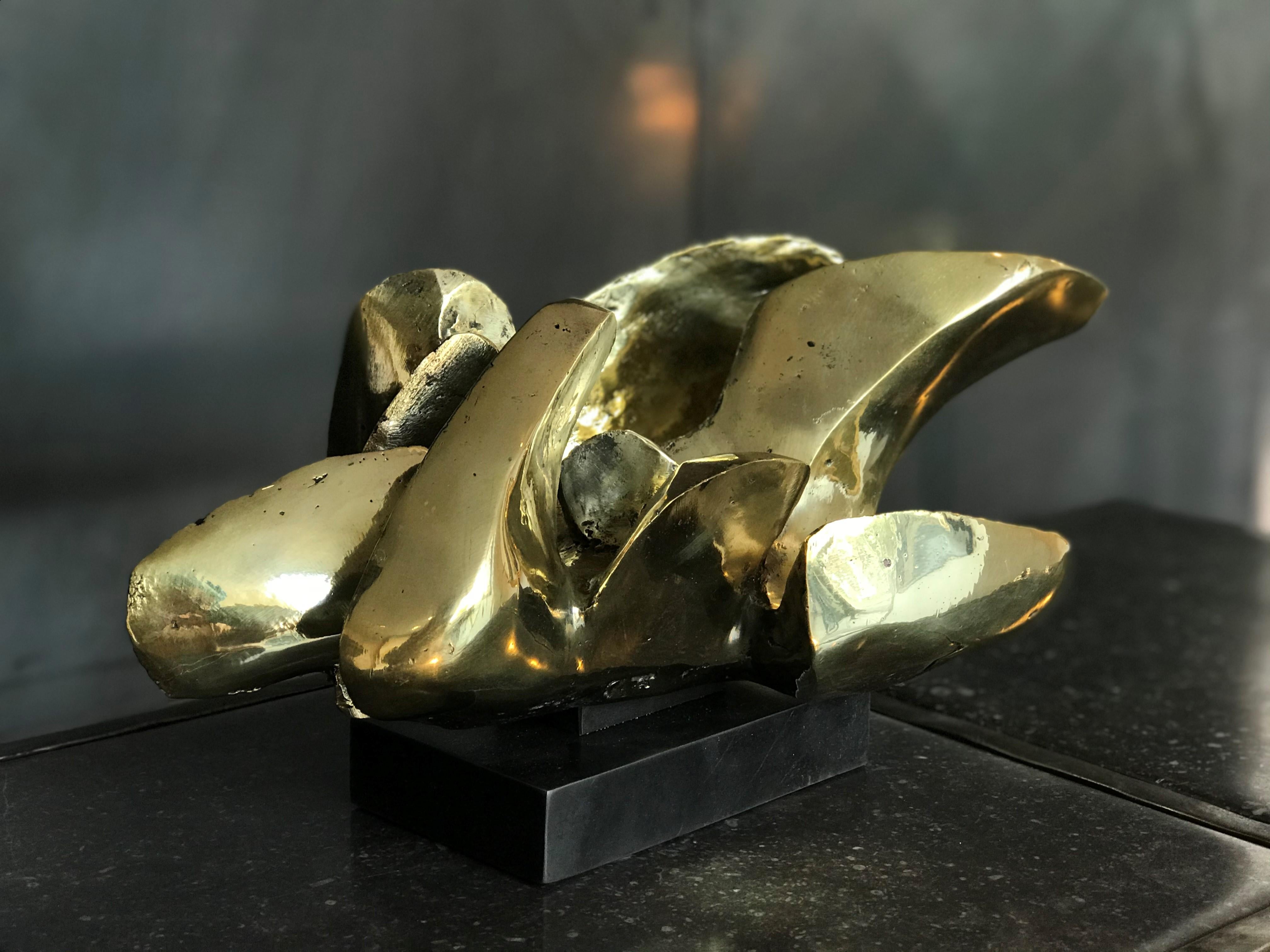 Sculpture in Polished bronze, Foundry: Valsuani
Edition of 6 - Artist proof. Signed: A Penalba E. A.