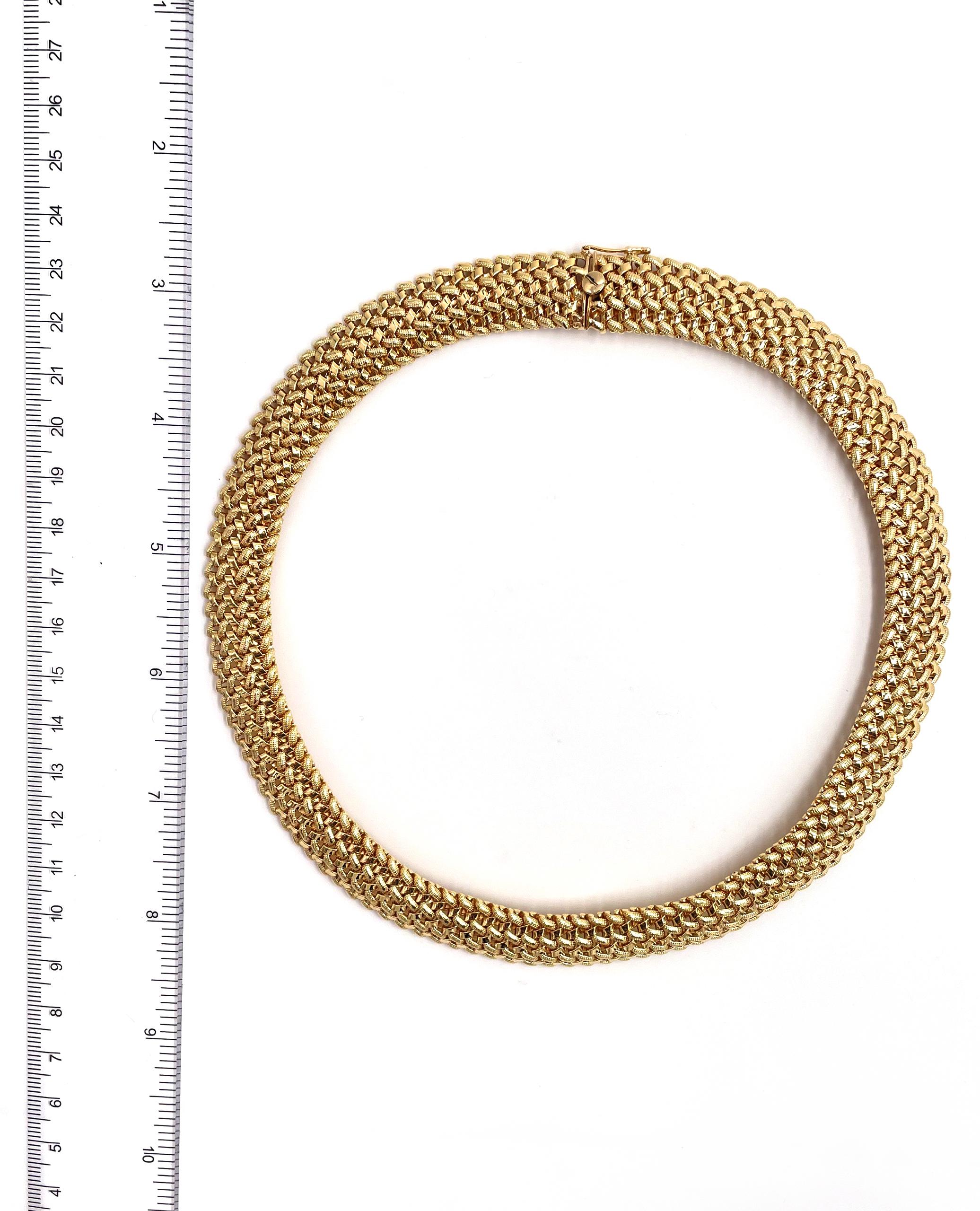 Preowned 14K Gelbgold Breite gewebte Halsband Halskette (Zeitgenössisch)