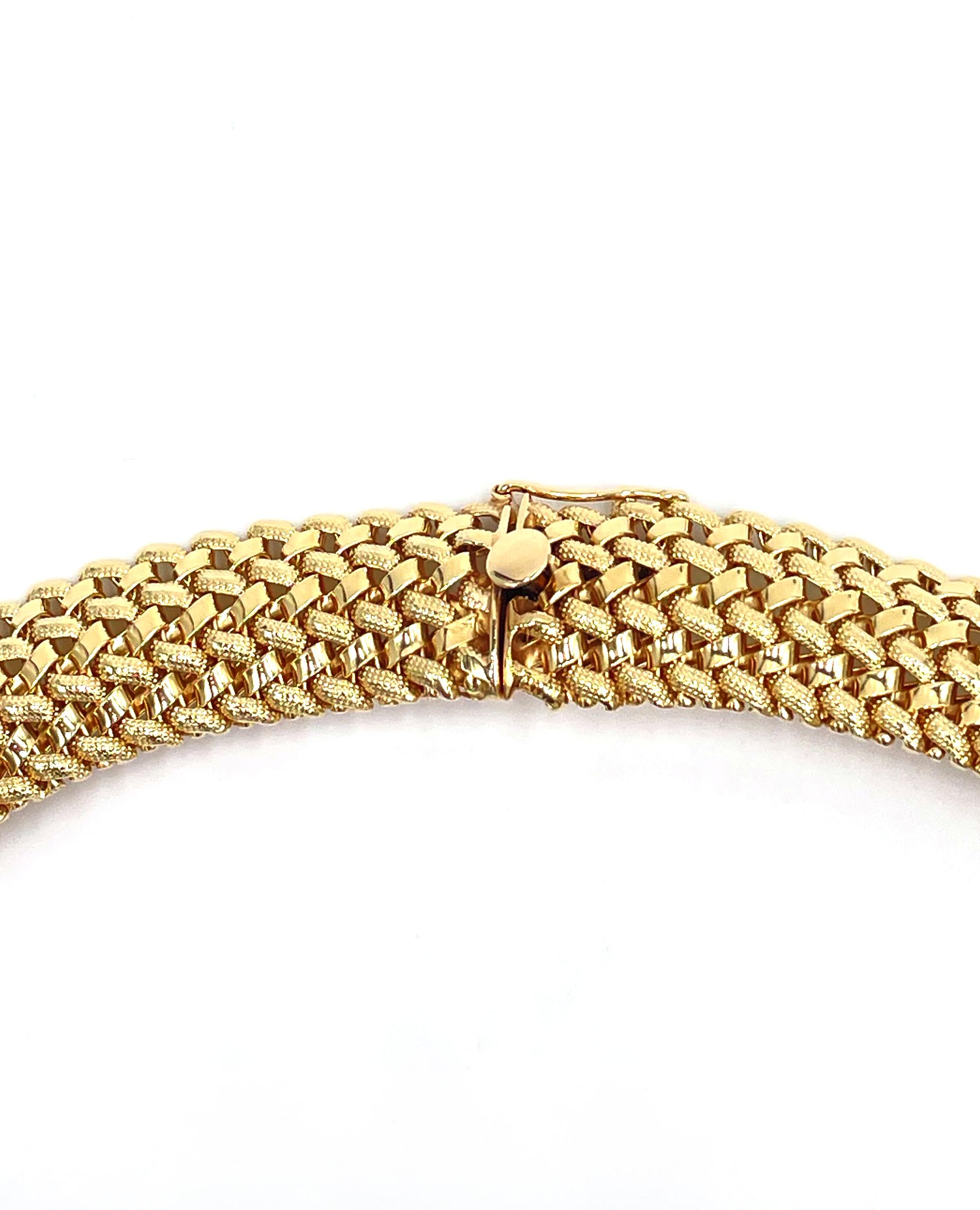 Preowned 14K Gelbgold Breite gewebte Halsband Halskette im Zustand „Gut“ in Old Tappan, NJ
