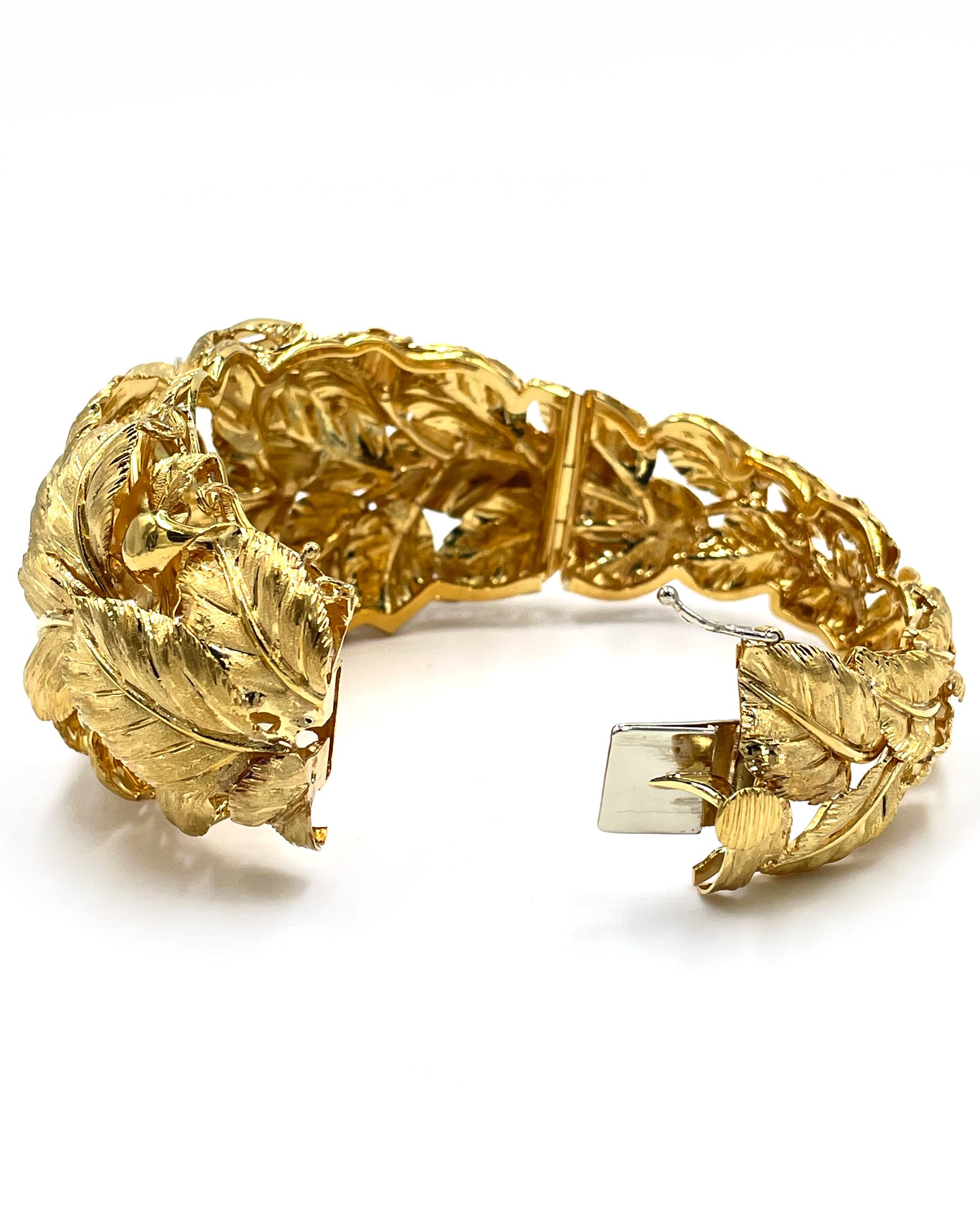 Preowned Vintage 18K Yellow Gold Italian Leaf Wide Statement Bracelet For Sale 2