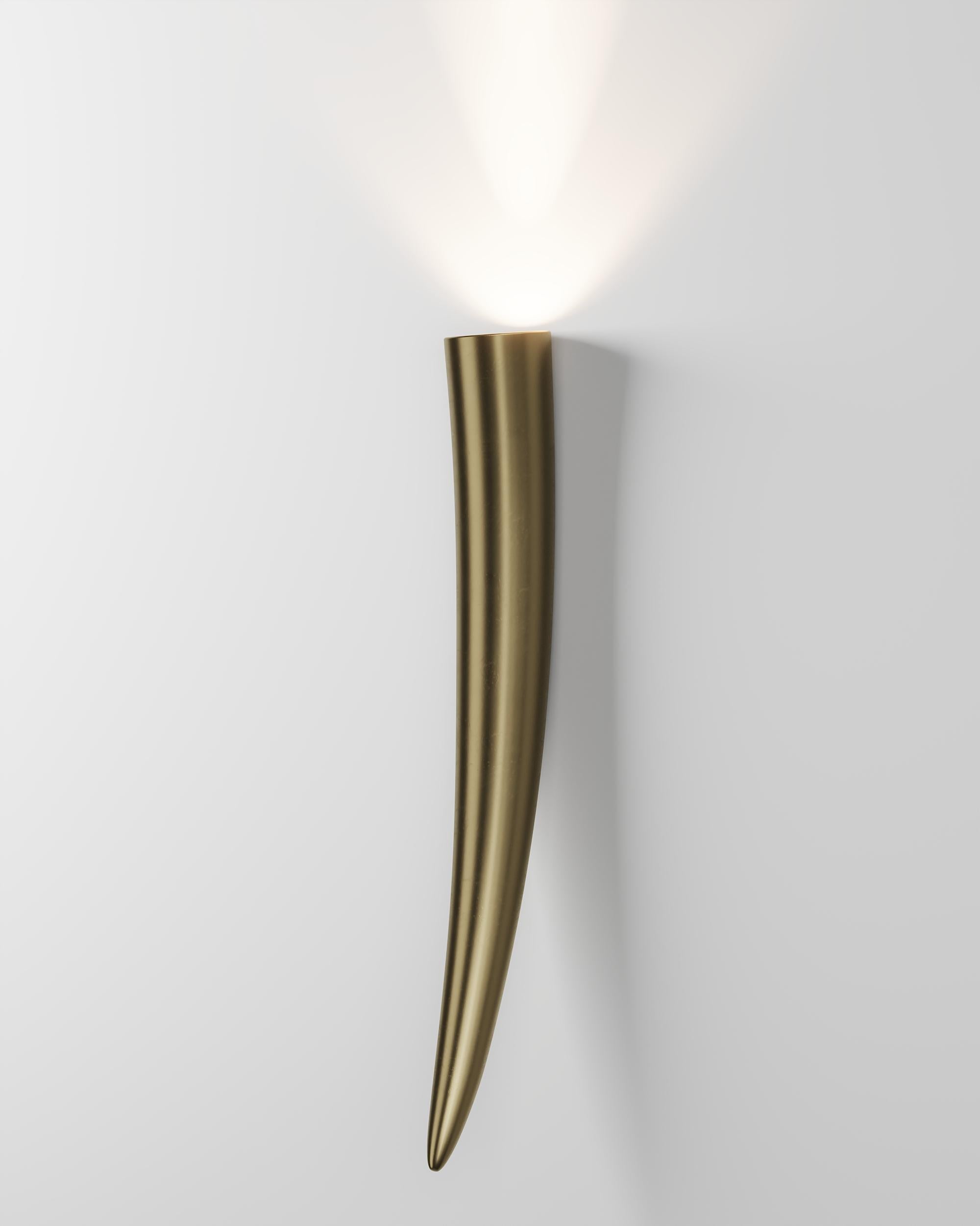 XXI secolo e contemporaneo Lampada da parete Presa di Studio Orth in vendita