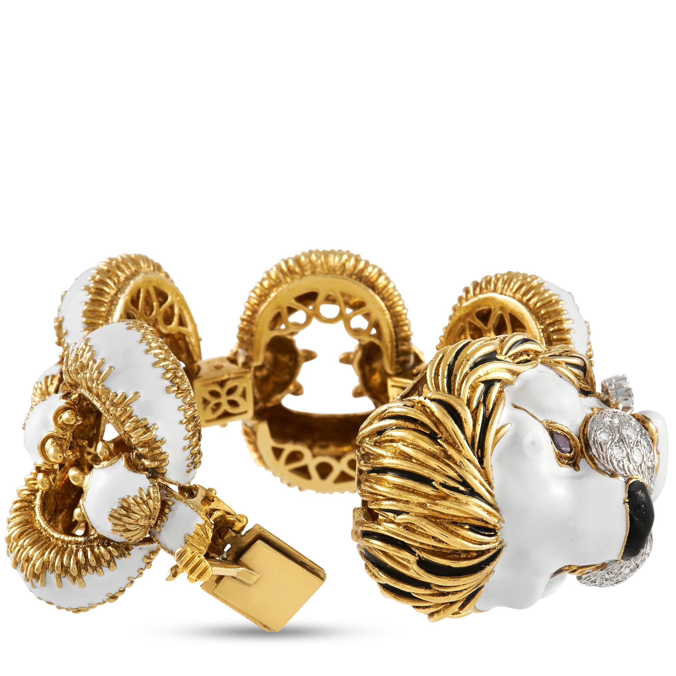 Round Cut Prescarolli 18K Yellow Gold 1.15ct Diamond and Enamel Lion Bracelet For Sale