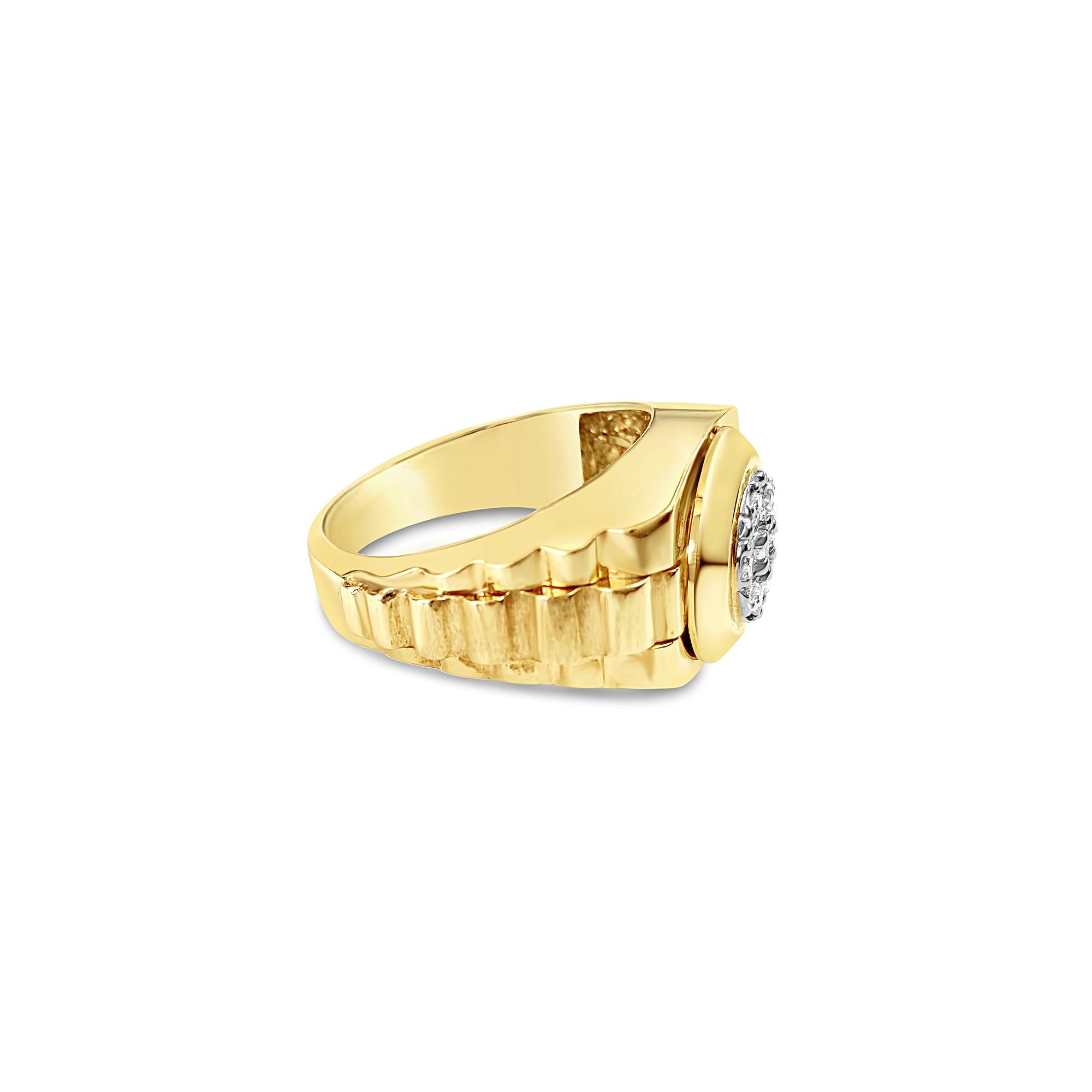 ♥ Sommaire du produit ♥

Détails : Lunette polie, centre en écorce et côtés polis
Pierre principale : Diamants
Approx. Poids total en carats : .38cttw
Couleur du diamant : H
Clarté du diamant : SI2
Nombre de pierres : 7
Choix du métal : Or jaune