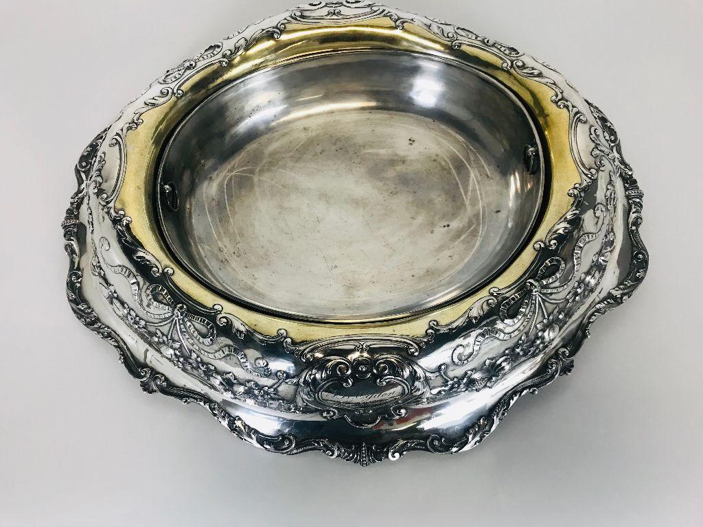 Presentation Gorham 925 Sterling Silver Serving Bowl 97.4 oz. In Good Condition In Plymouth, MA