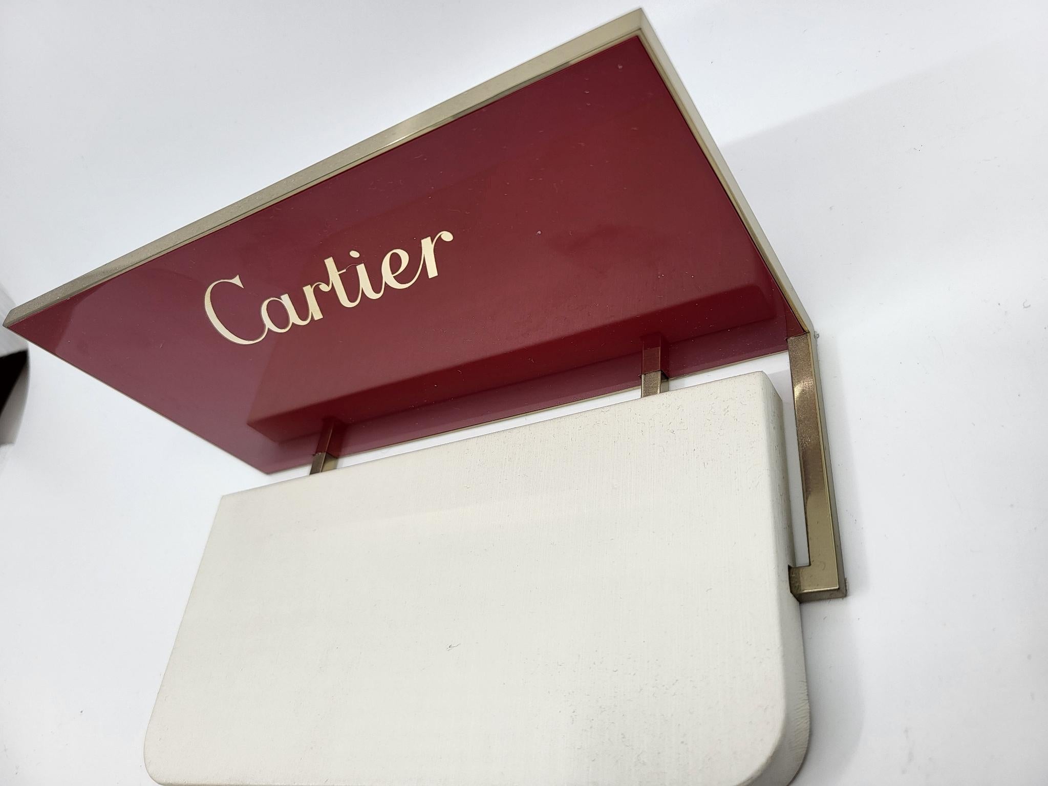 Présentoir de la luxueuse marque Cartier France Desconocido en venta
