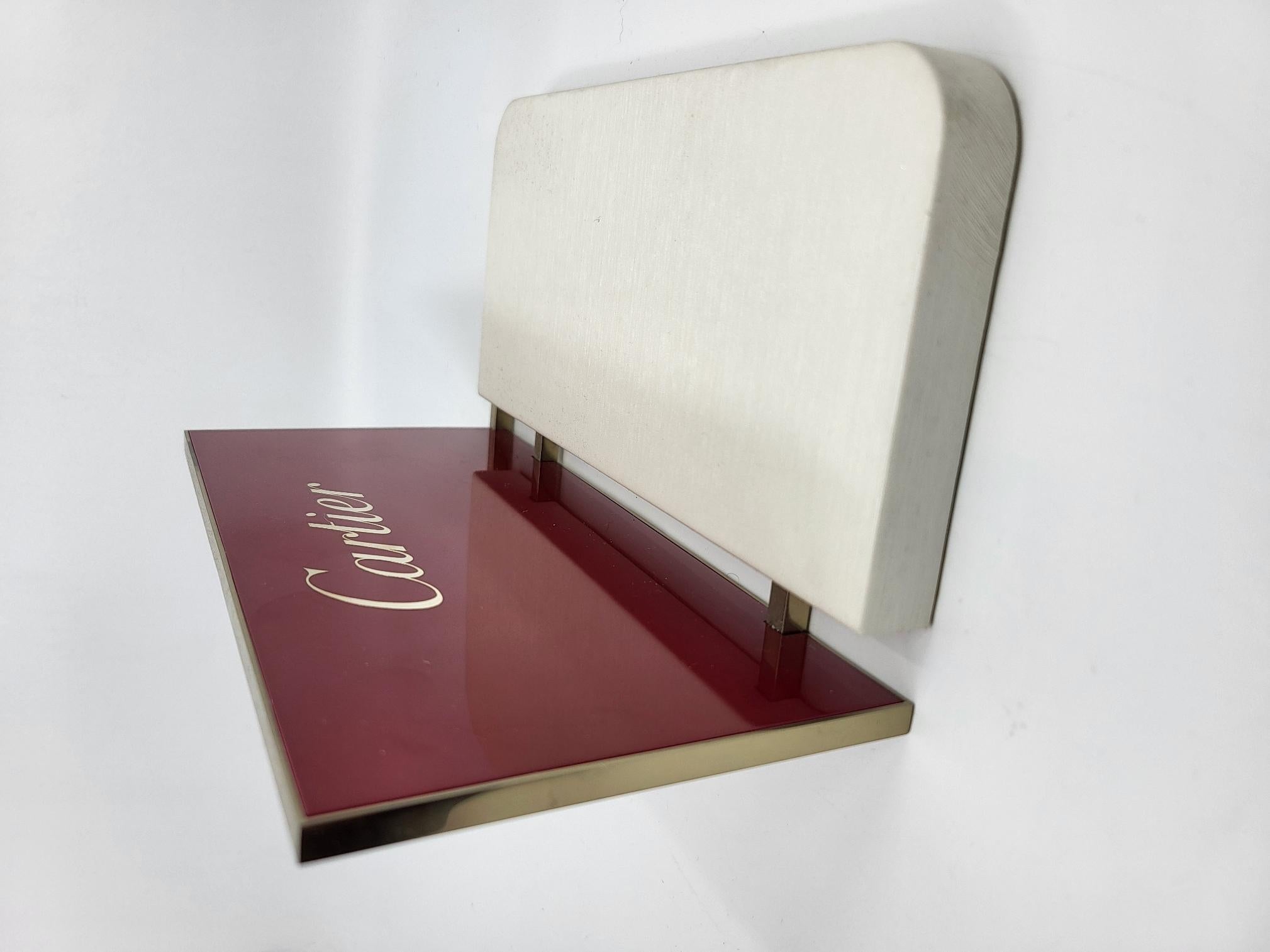 Présentoir de la luxueuse marque Cartier France en Bueno estado para la venta en London, England